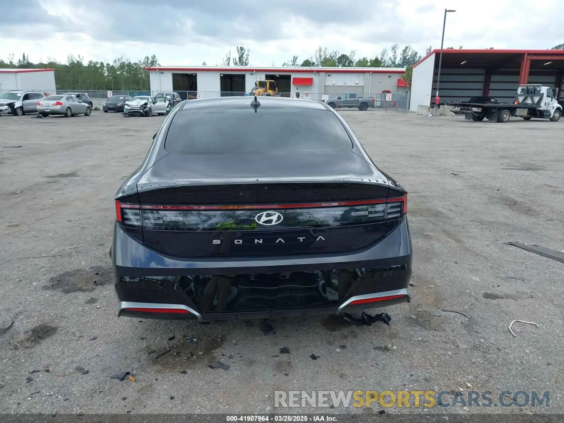 16 fotografías del automóvil dañado KMHL64JA1RA354932 HYUNDAI SONATA 2024