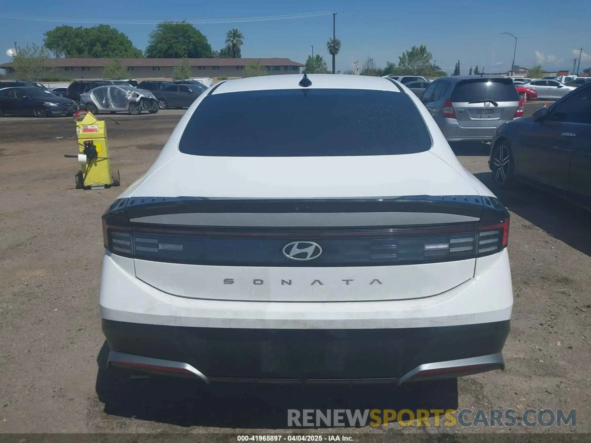 16 fotografías del automóvil dañado KMHL64JA1RA389888 HYUNDAI SONATA 2024
