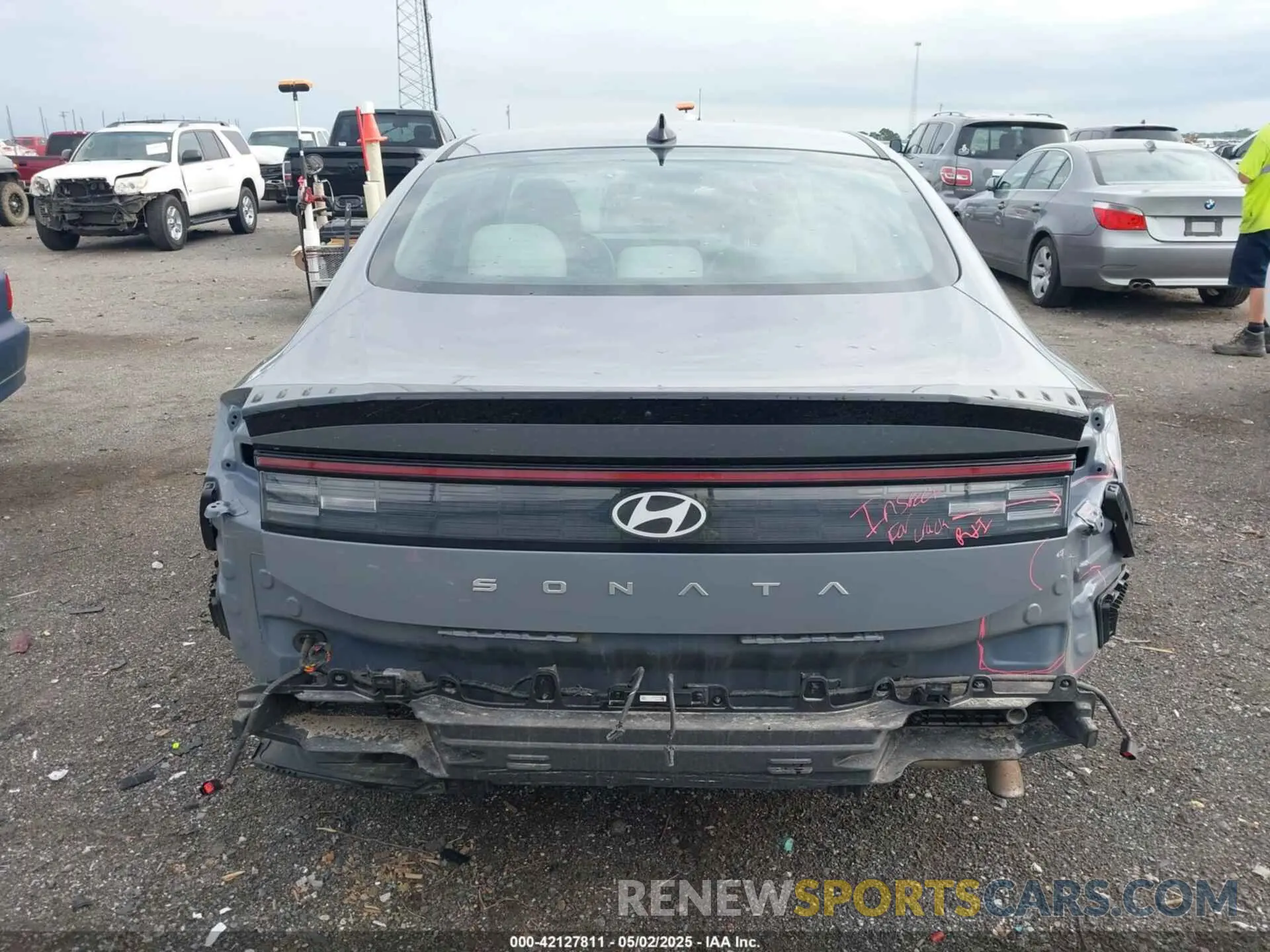 17 fotografías del automóvil dañado KMHL64JA1RA410030 HYUNDAI SONATA 2024