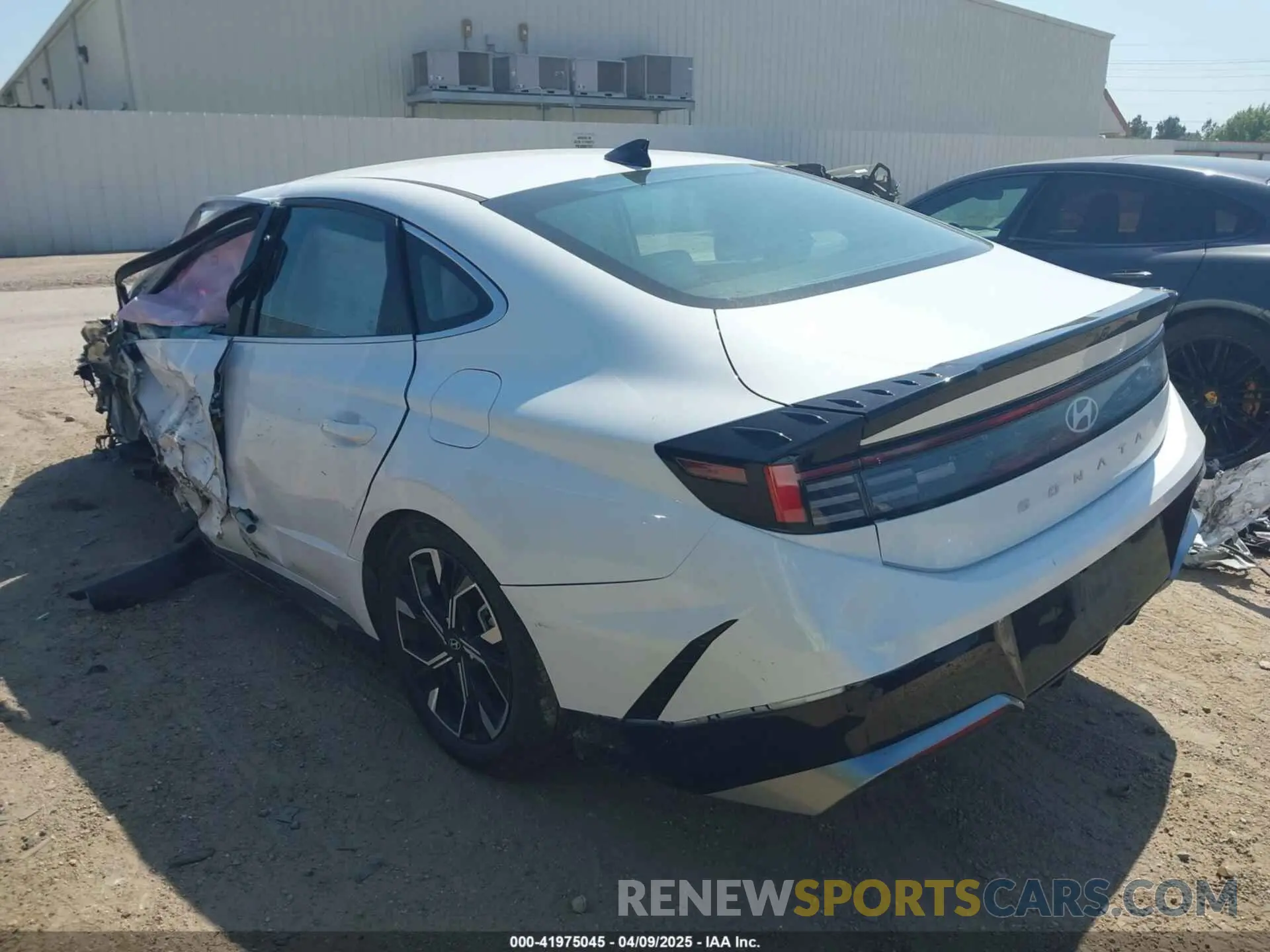 3 fotografías del automóvil dañado KMHL64JA3RA369304 HYUNDAI SONATA 2024