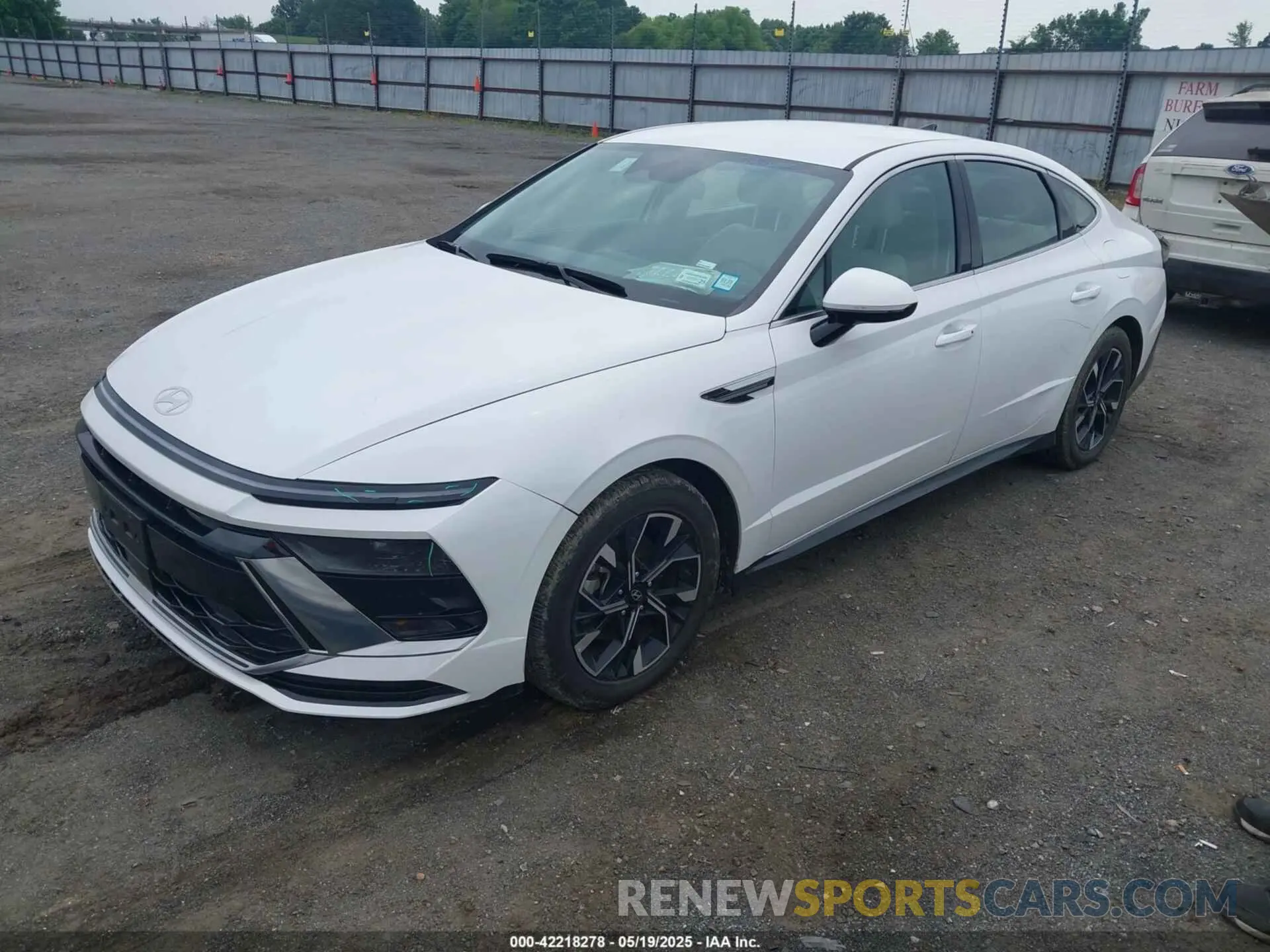2 fotografías del automóvil dañado KMHL64JA3RA375328 HYUNDAI SONATA 2024