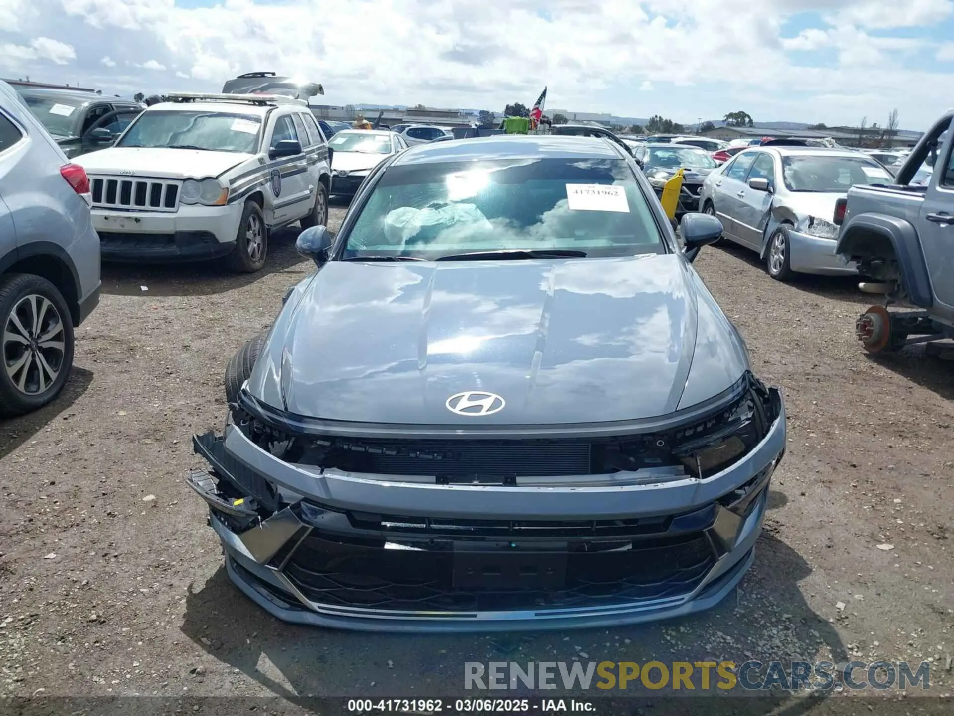 12 fotografías del automóvil dañado KMHL64JA3RA403449 HYUNDAI SONATA 2024