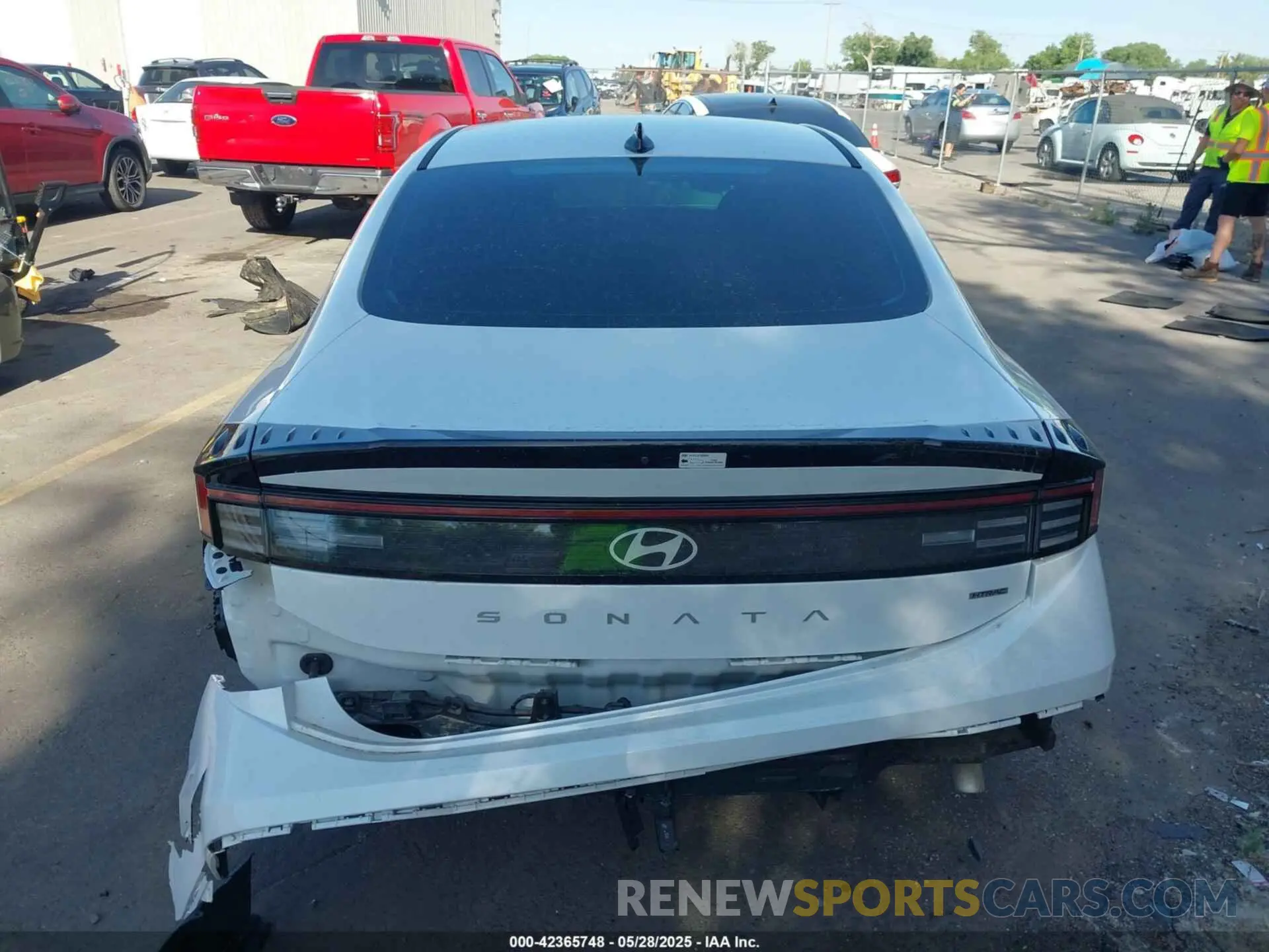 17 fotografías del automóvil dañado KMHL64JA4RA412855 HYUNDAI SONATA 2024