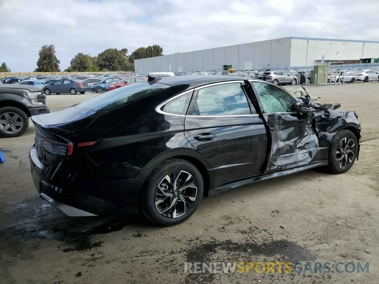 3 fotografías del automóvil dañado KMHL64JA5RA395788 HYUNDAI SONATA 2024