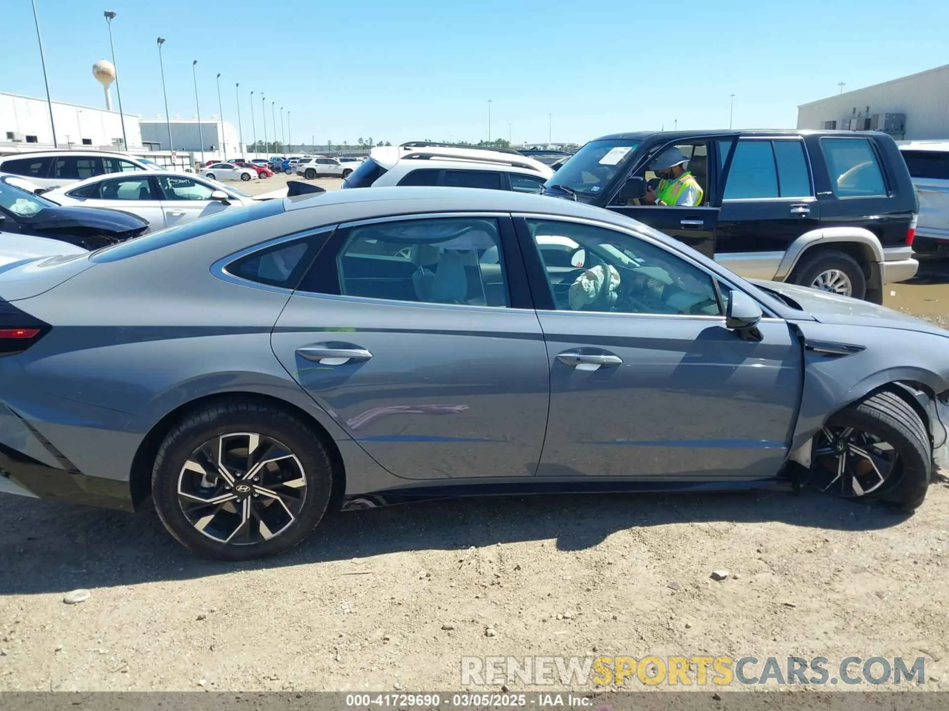 13 fotografías del automóvil dañado KMHL64JA5RA399209 HYUNDAI SONATA 2024