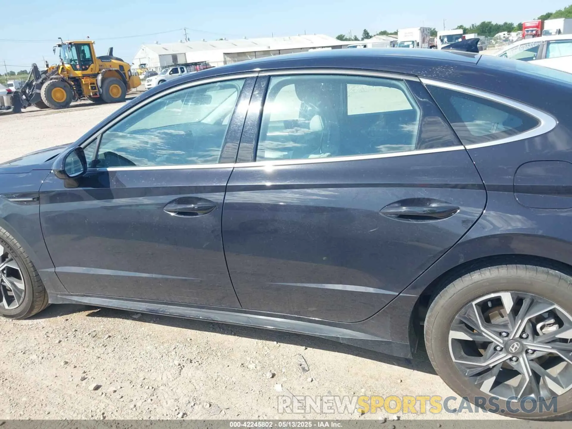 14 fotografías del automóvil dañado KMHL64JA5RA402206 HYUNDAI SONATA 2024