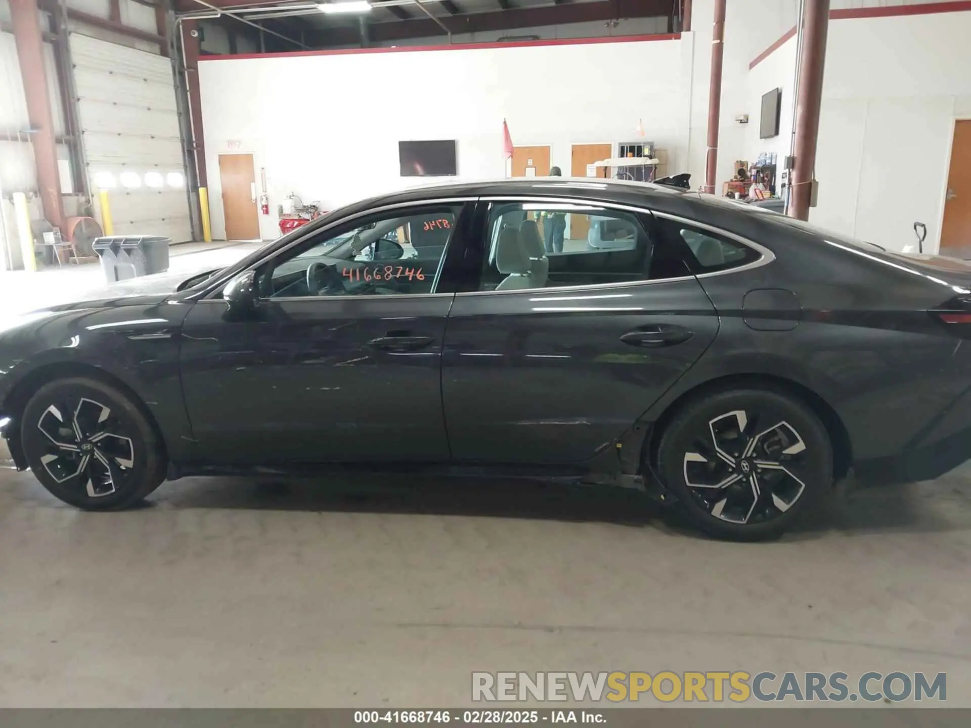 14 fotografías del automóvil dañado KMHL64JA5RA410600 HYUNDAI SONATA 2024