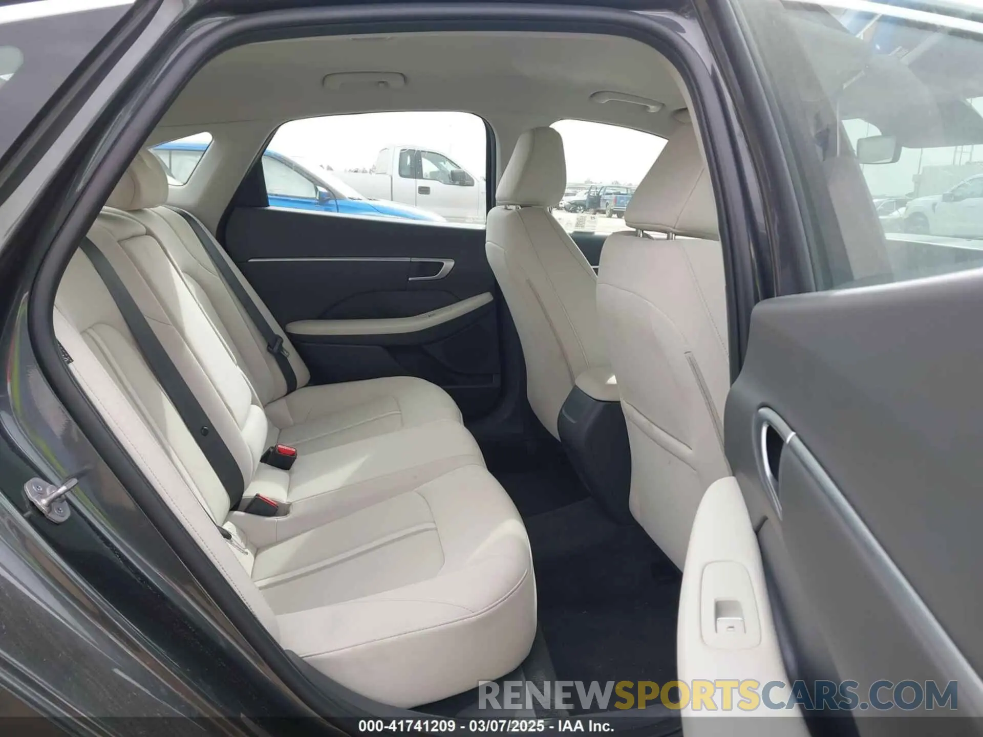 8 fotografías del automóvil dañado KMHL64JA6RA379888 HYUNDAI SONATA 2024
