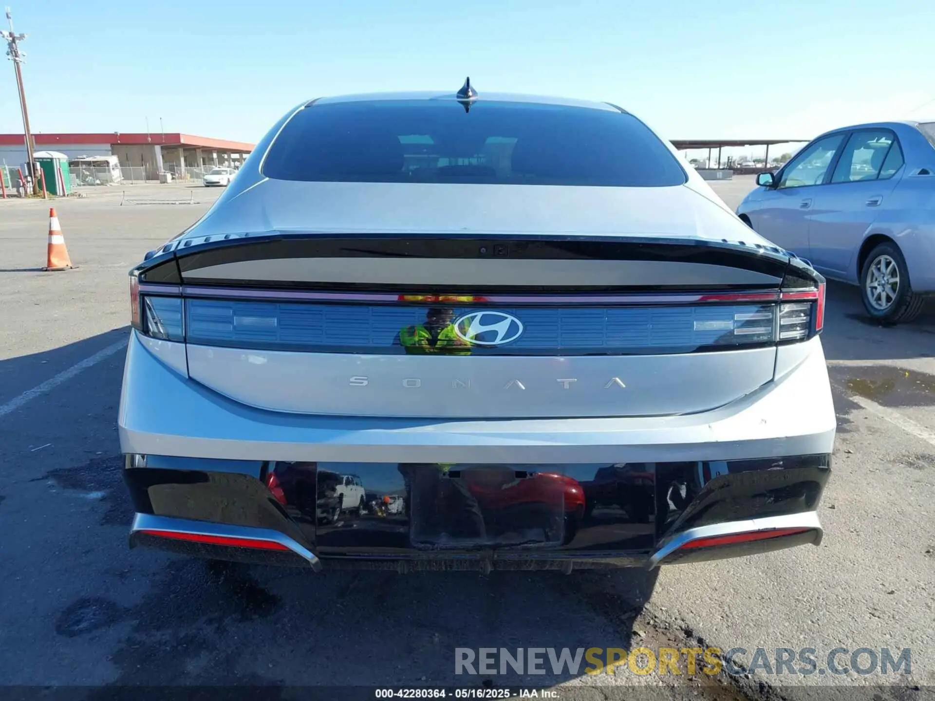 15 fotografías del automóvil dañado KMHL64JA6RA389143 HYUNDAI SONATA 2024