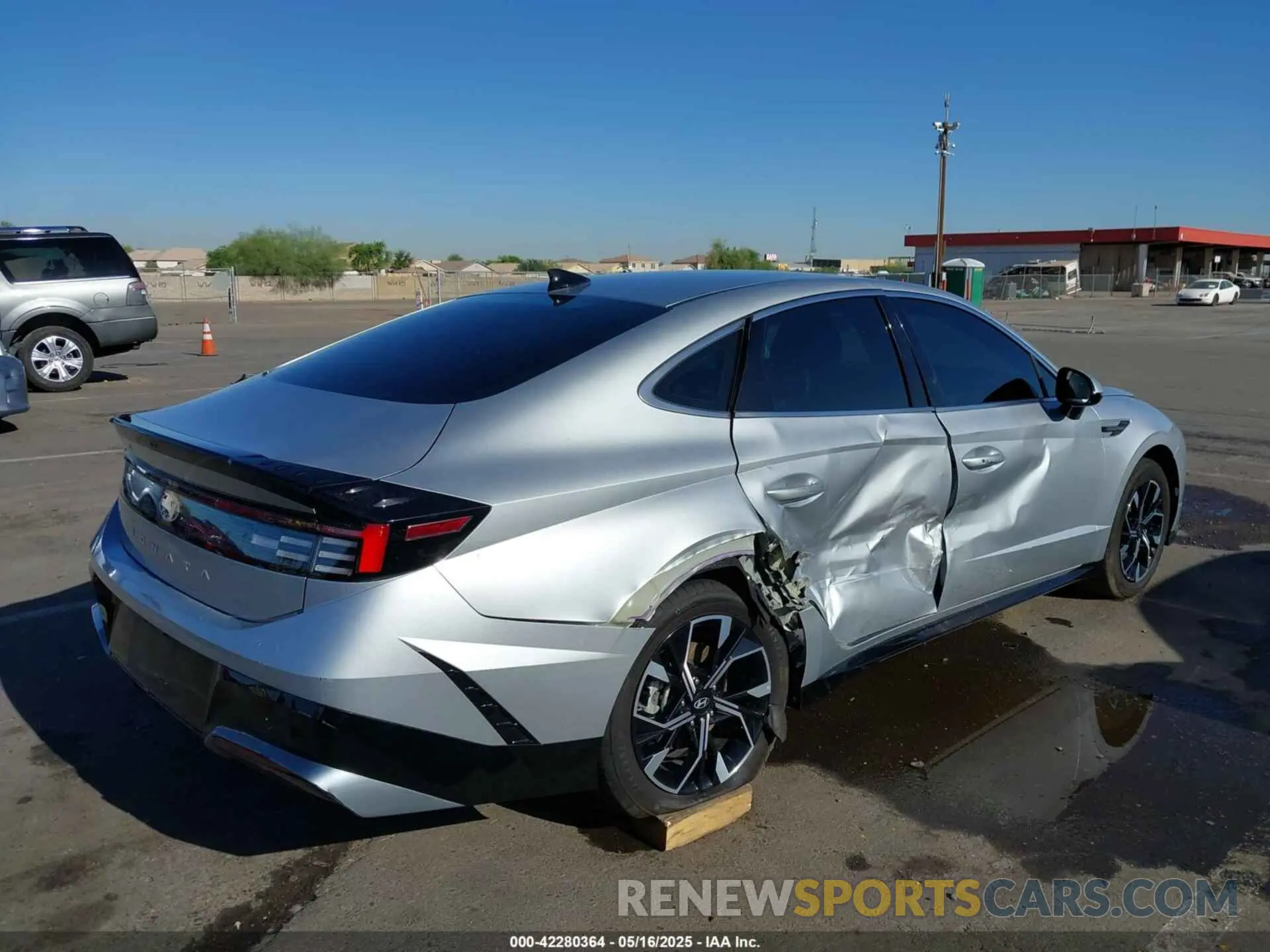 4 fotografías del automóvil dañado KMHL64JA6RA389143 HYUNDAI SONATA 2024