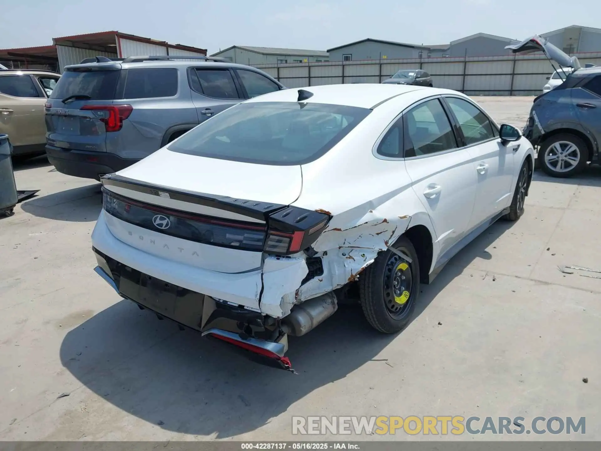 4 fotografías del automóvil dañado KMHL64JA8RA371937 HYUNDAI SONATA 2024