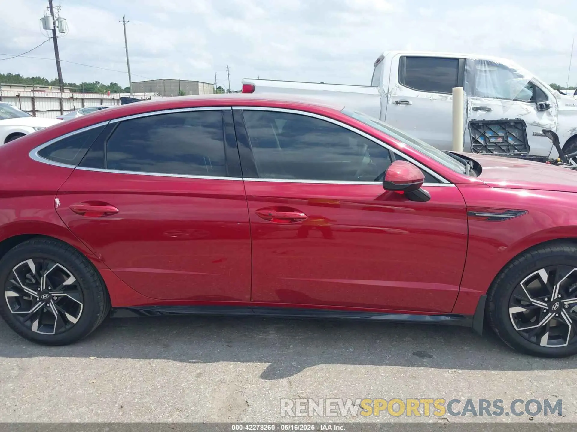 13 fotografías del automóvil dañado KMHL64JA8RA404354 HYUNDAI SONATA 2024