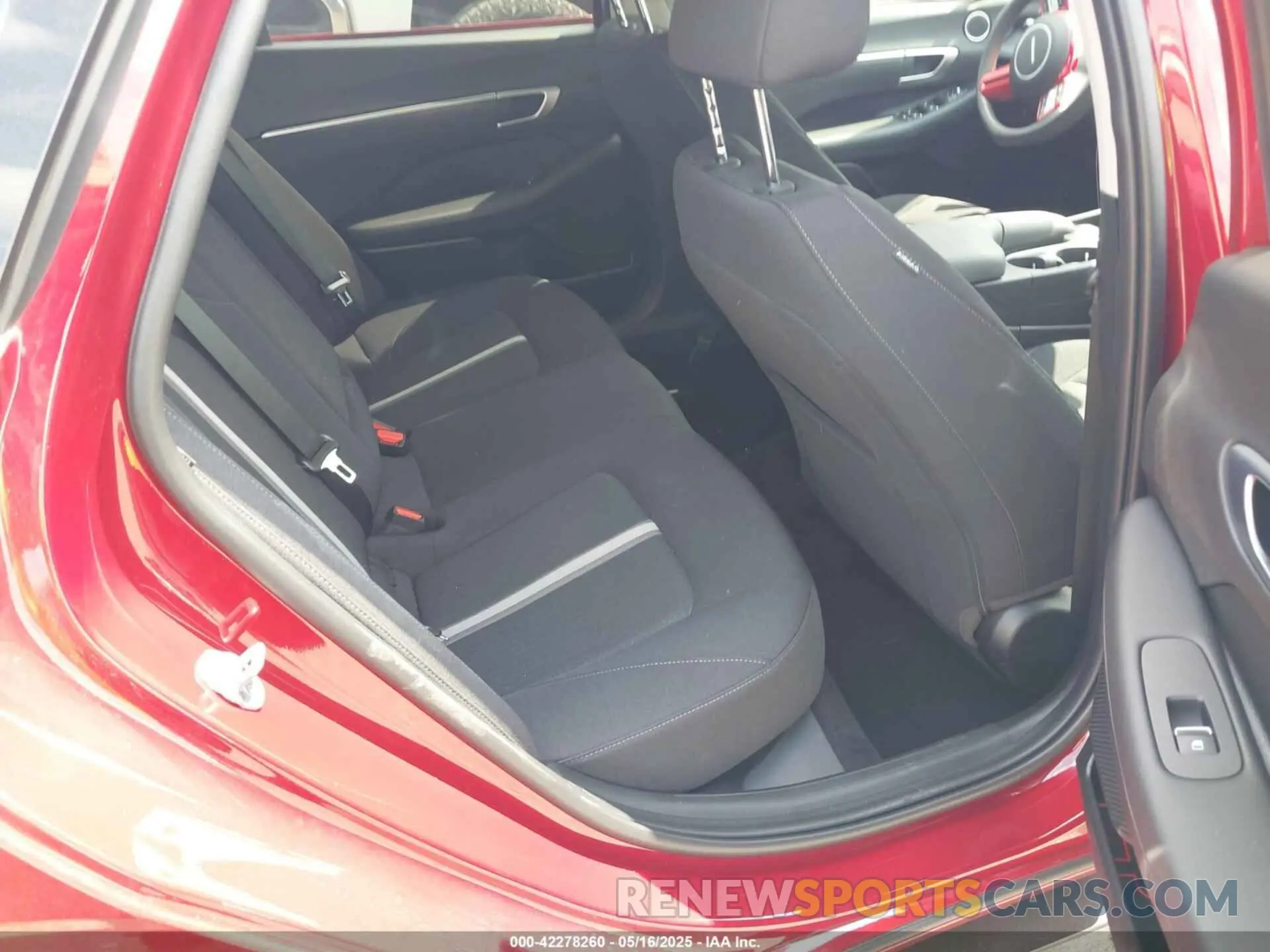 8 fotografías del automóvil dañado KMHL64JA8RA404354 HYUNDAI SONATA 2024