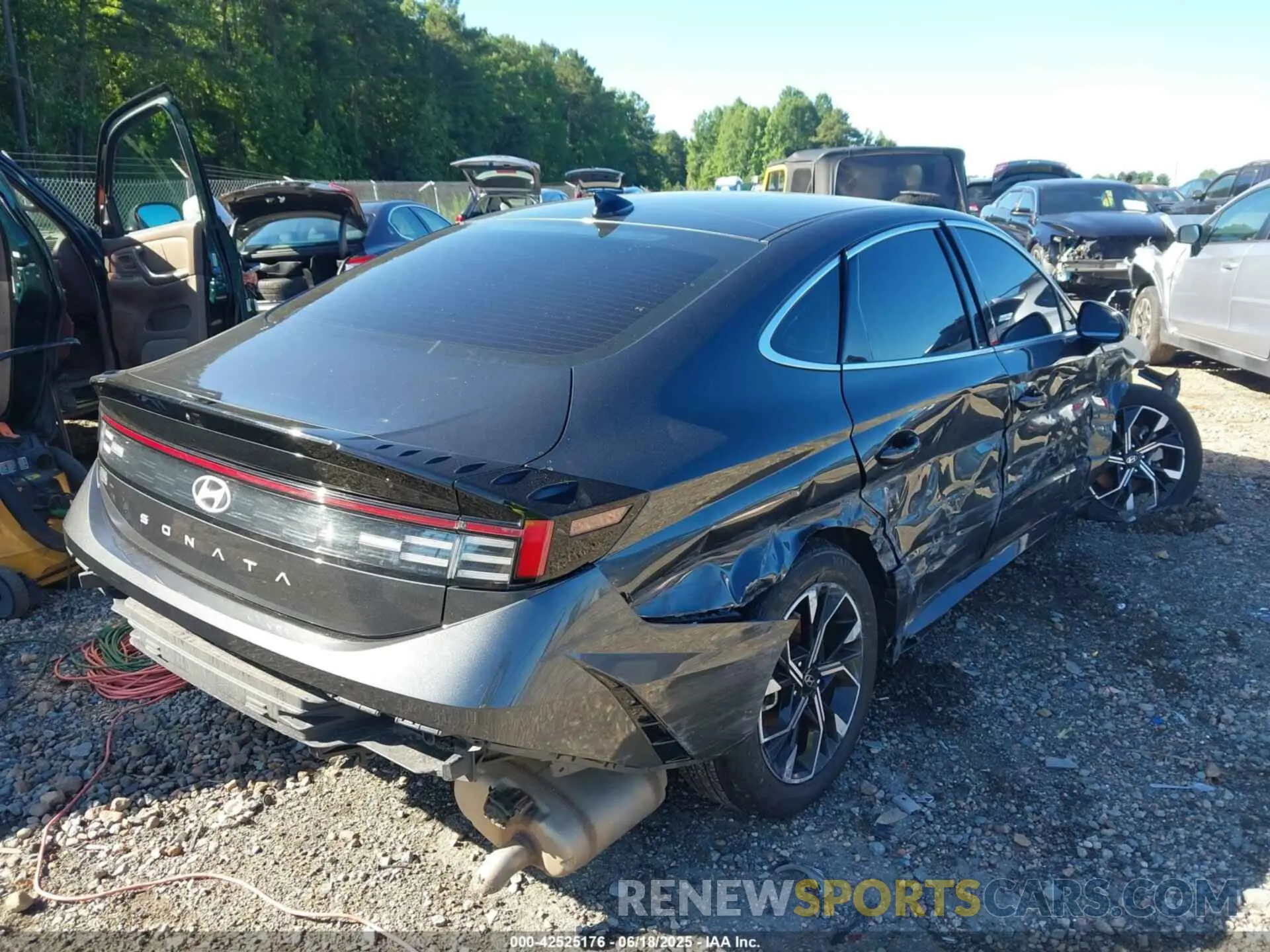 4 fotografías del automóvil dañado KMHL64JA8RA407142 HYUNDAI SONATA 2024