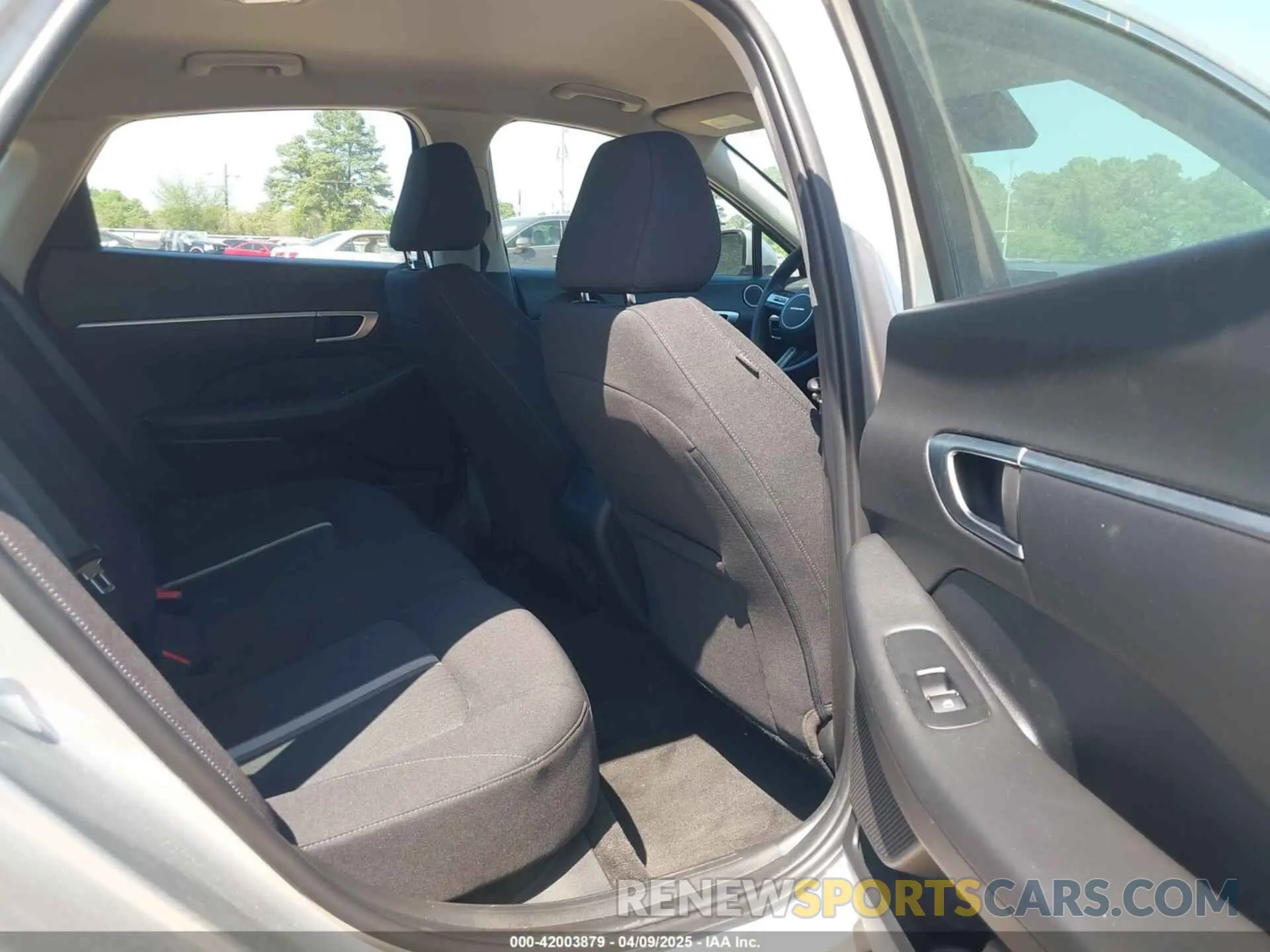 8 fotografías del automóvil dañado KMHL64JA9RA353494 HYUNDAI SONATA 2024