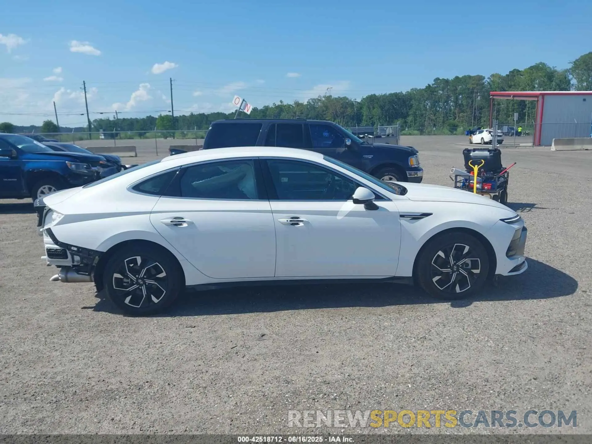 13 fotografías del automóvil dañado KMHL64JAXRA387038 HYUNDAI SONATA 2024