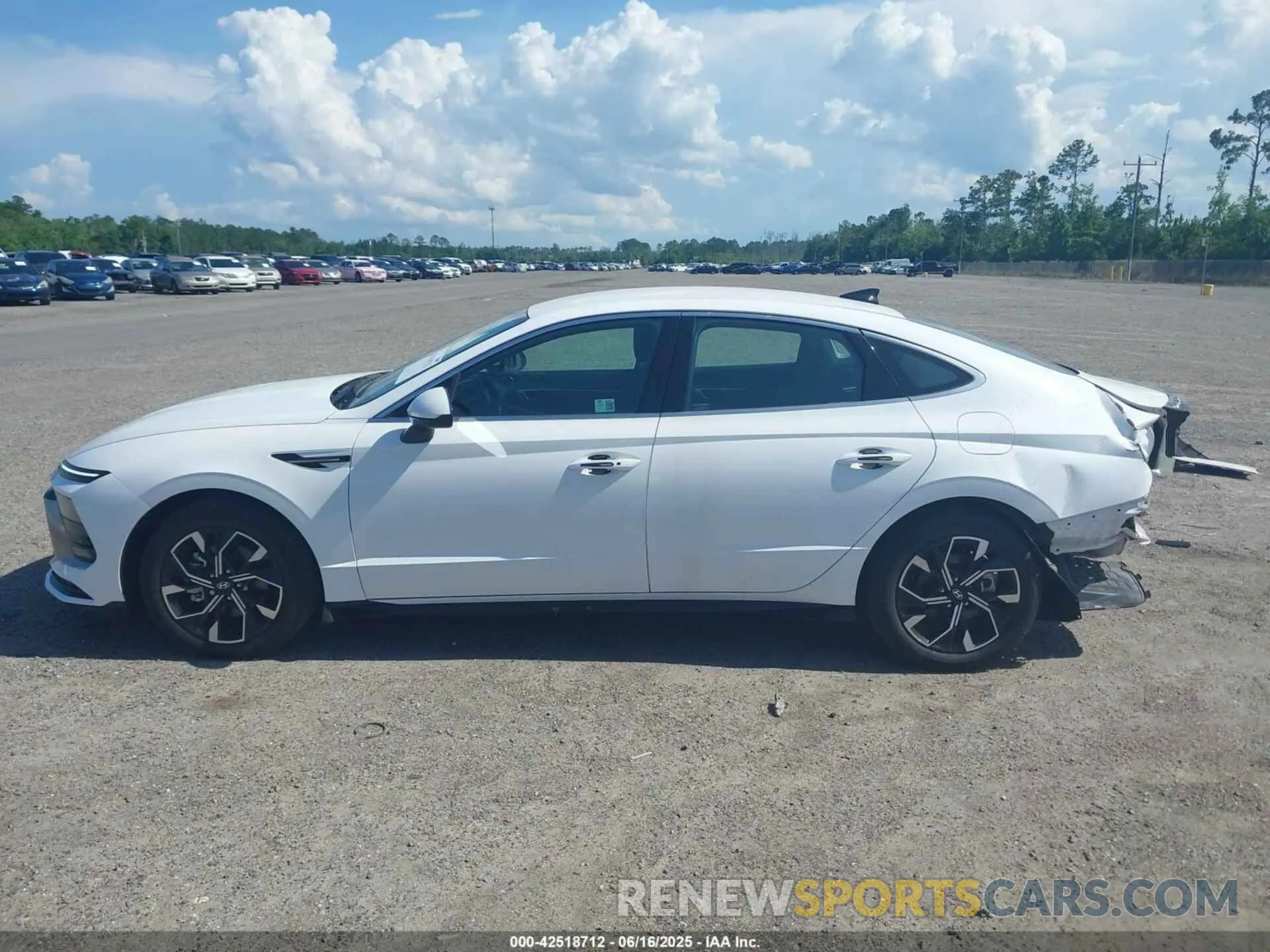 14 fotografías del automóvil dañado KMHL64JAXRA387038 HYUNDAI SONATA 2024