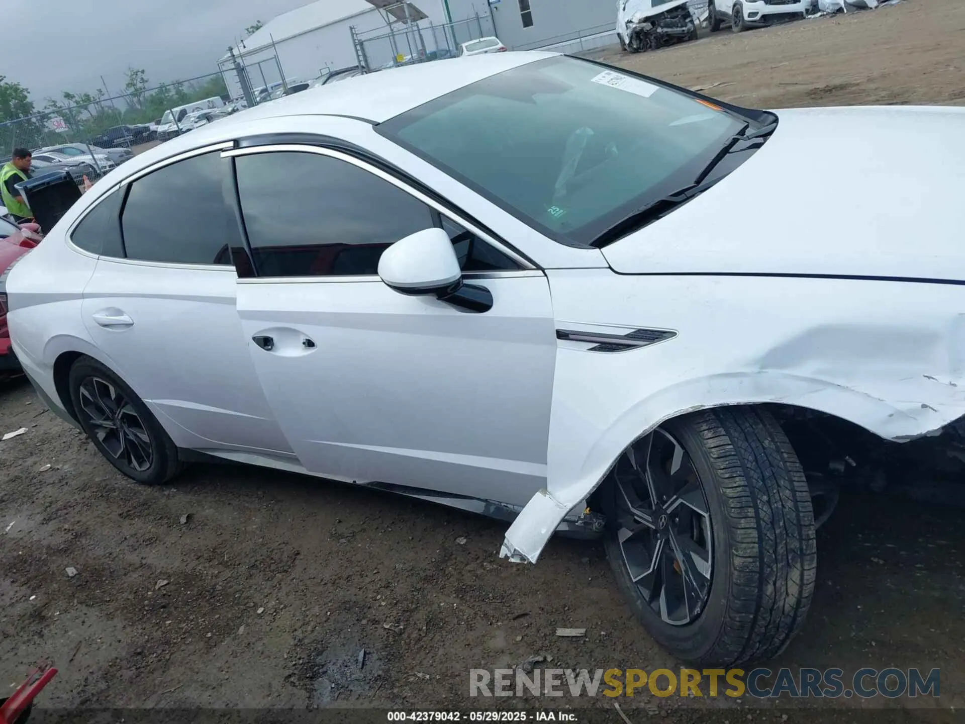 14 fotografías del automóvil dañado KMHL64JAXRA396144 HYUNDAI SONATA 2024