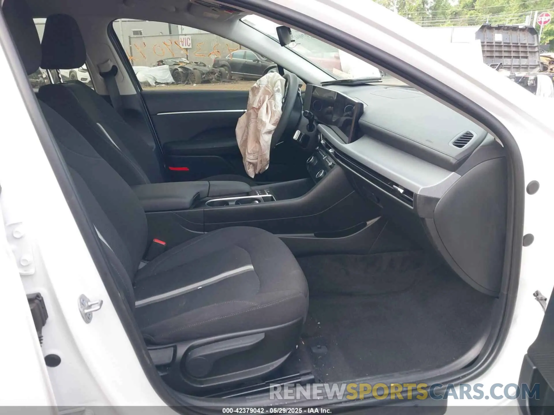 5 fotografías del automóvil dañado KMHL64JAXRA396144 HYUNDAI SONATA 2024