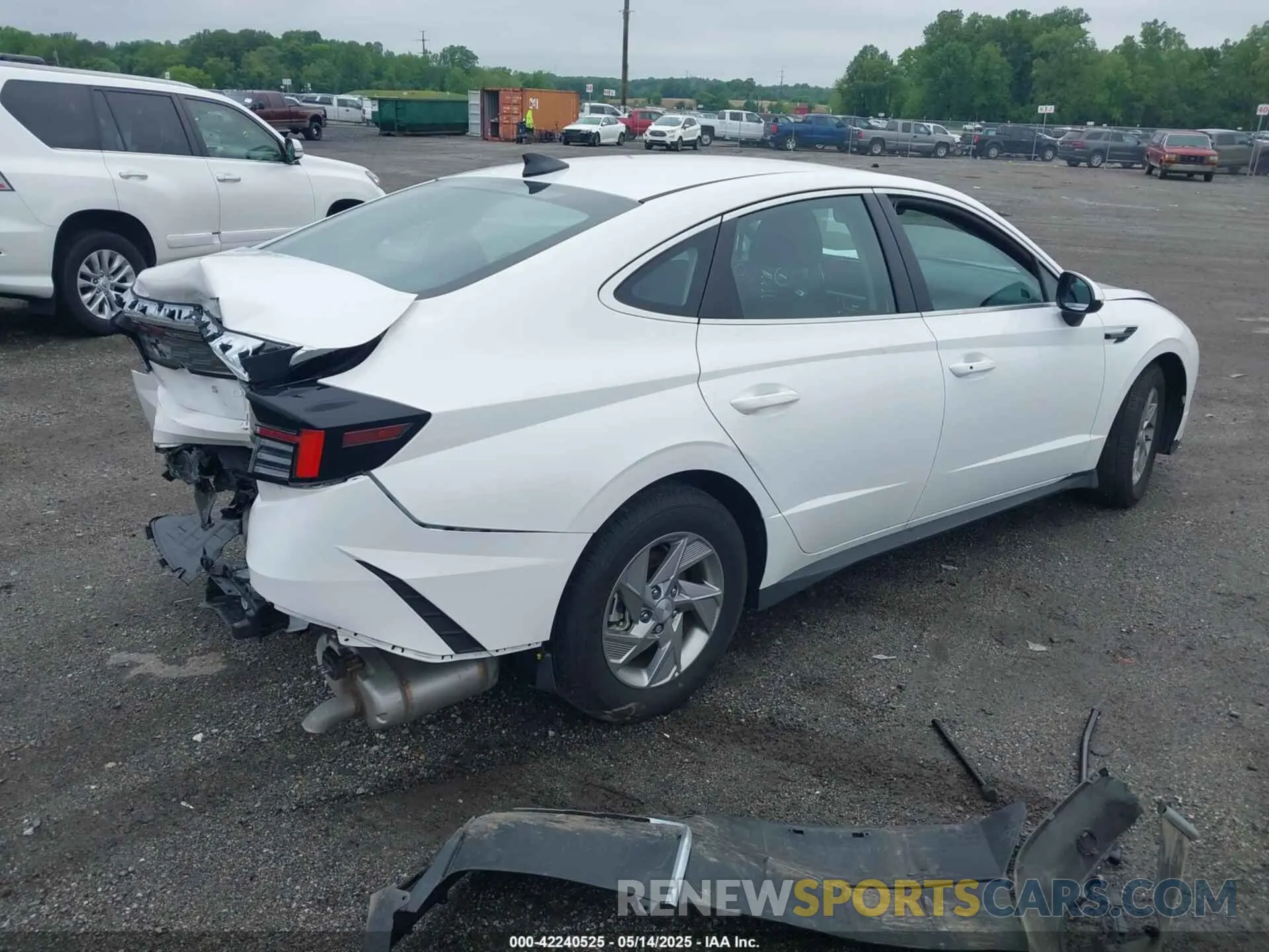 4 fotografías del automóvil dañado KMHL24JA8SA443091 HYUNDAI SONATA 2025