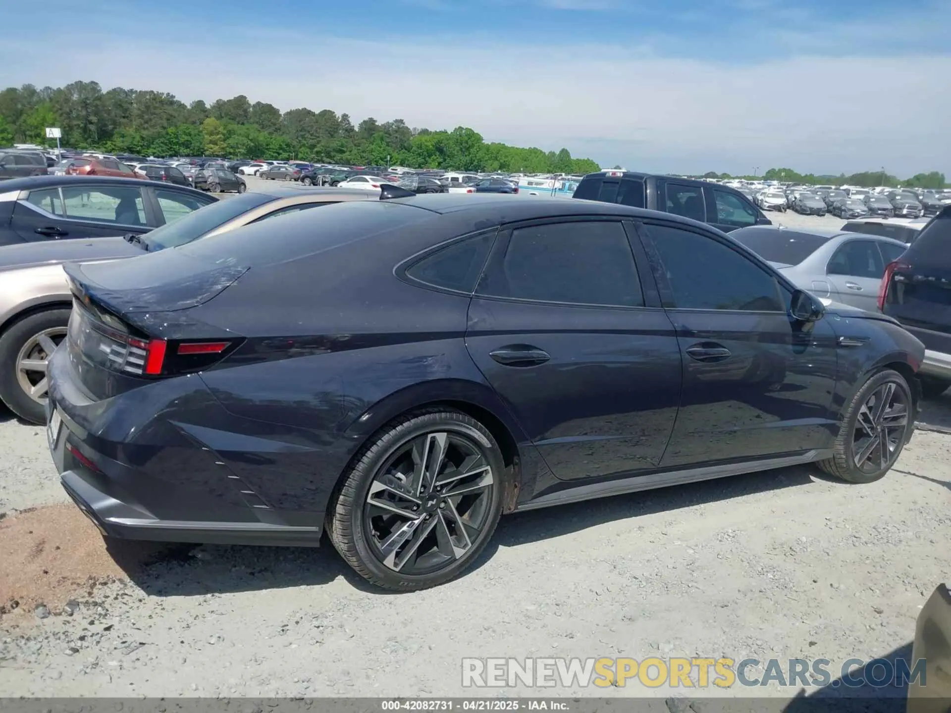 13 fotografías del automóvil dañado KMHL54JC0SA430778 HYUNDAI SONATA 2025