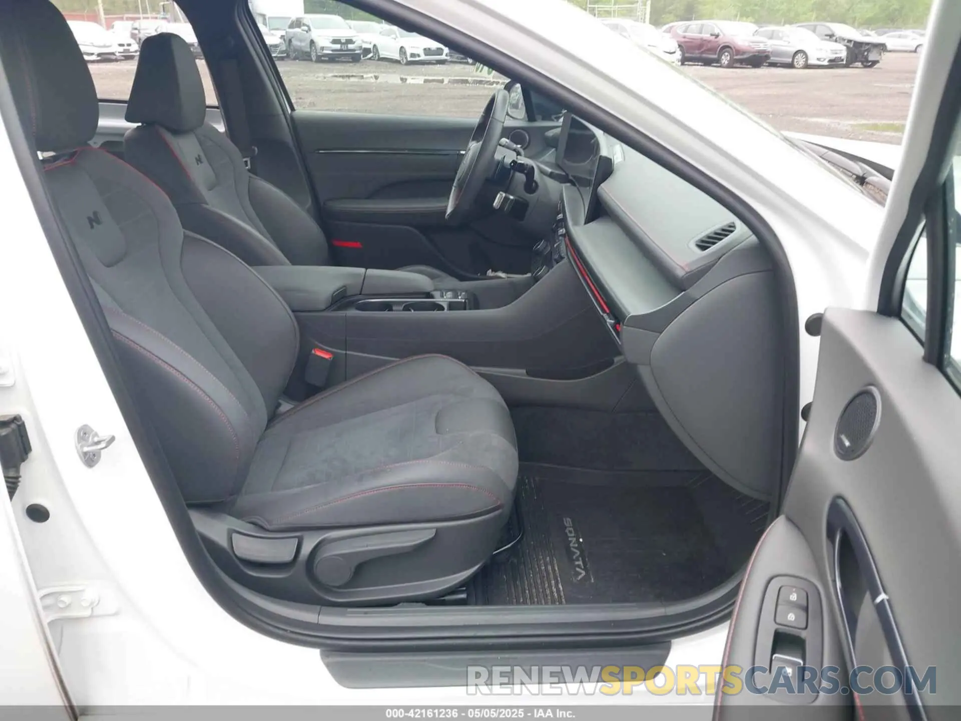 5 fotografías del automóvil dañado KMHL54JC2SA440308 HYUNDAI SONATA 2025