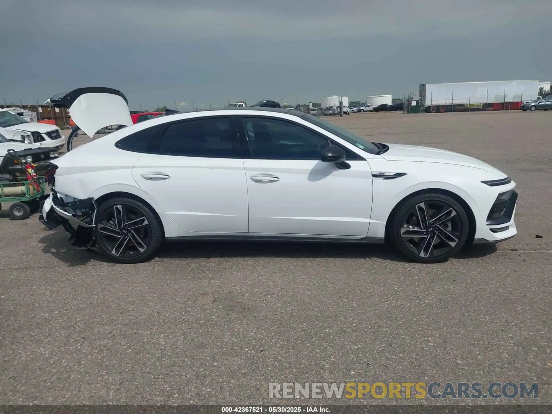 13 fotografías del automóvil dañado KMHL54JC9SA494494 HYUNDAI SONATA 2025