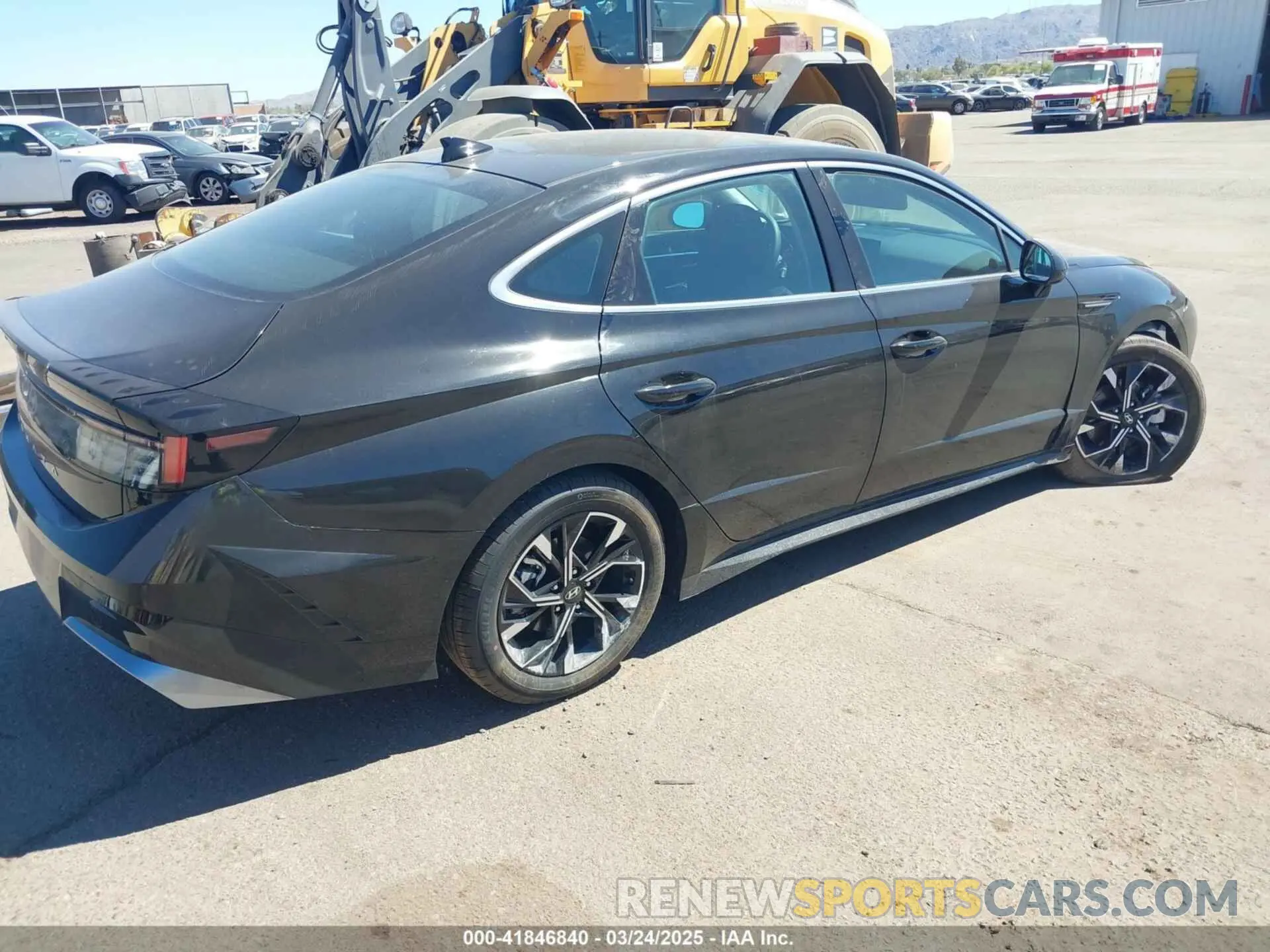 4 fotografías del automóvil dañado KMHL64JA0SA430663 HYUNDAI SONATA 2025