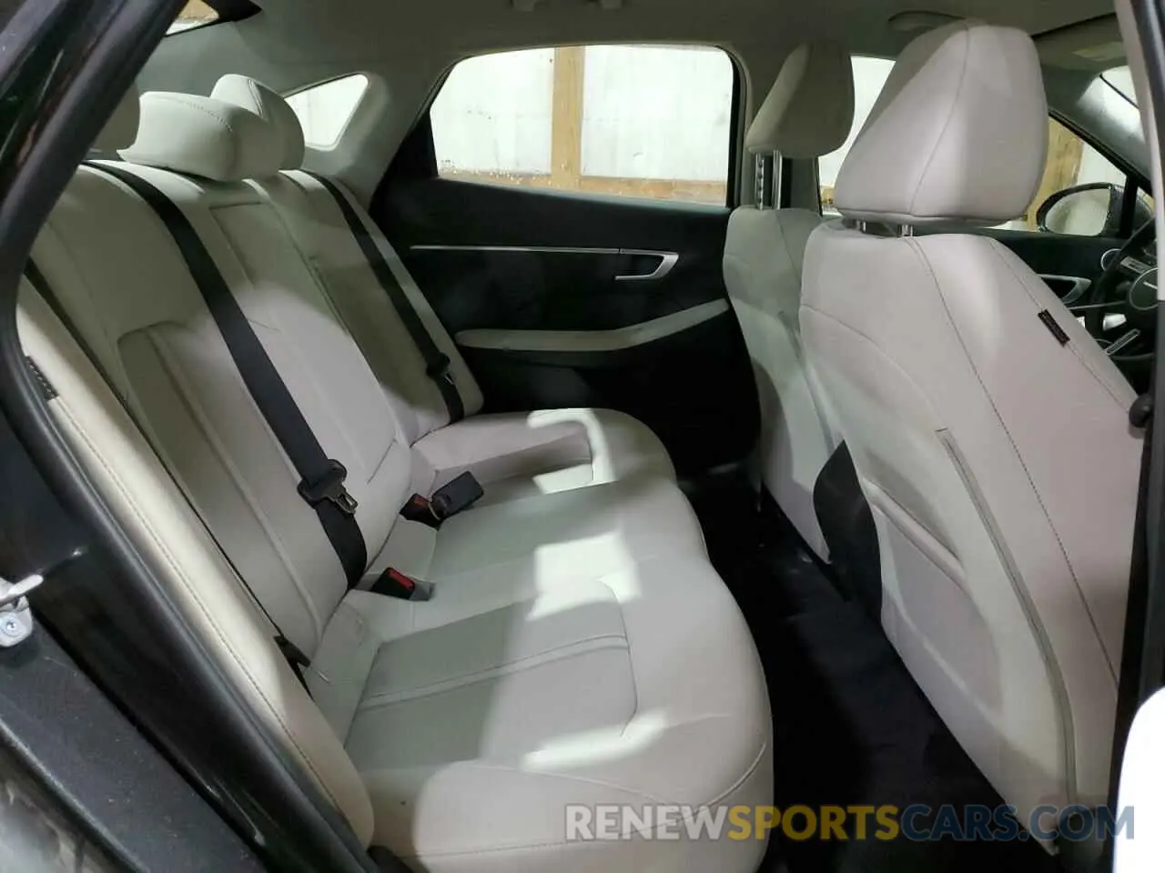 10 fotografías del automóvil dañado KMHL64JA0SA462366 HYUNDAI SONATA 2025