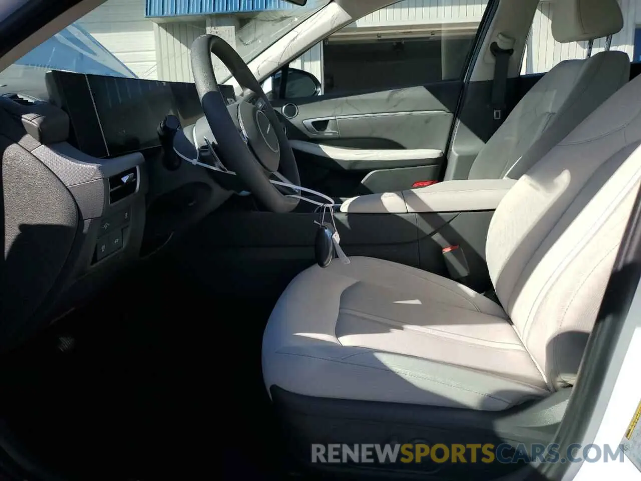 7 fotografías del automóvil dañado KMHL64JA3SA447408 HYUNDAI SONATA 2025