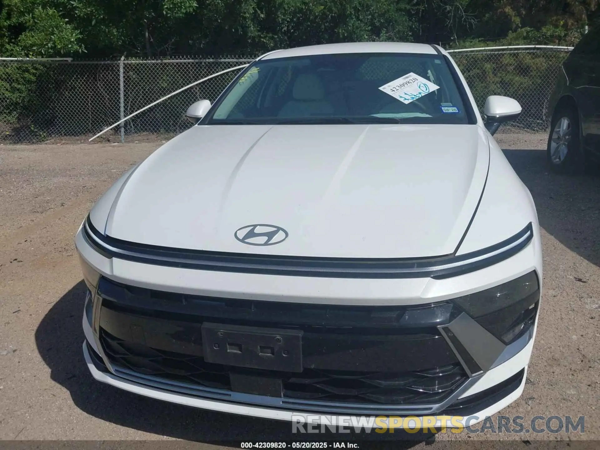 12 fotografías del automóvil dañado KMHL64JA4SA428723 HYUNDAI SONATA 2025