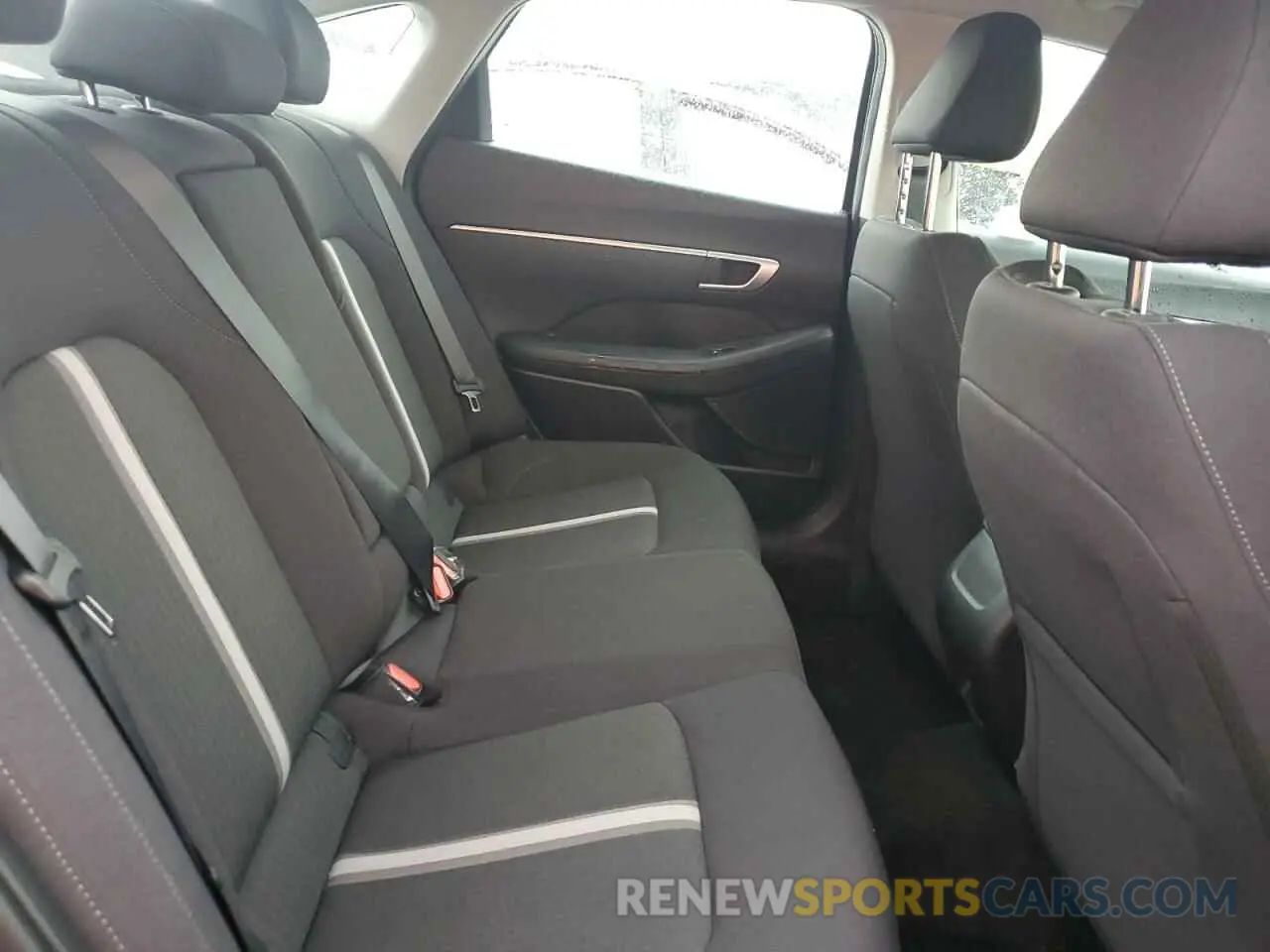 10 fotografías del automóvil dañado KMHL64JA4SA450110 HYUNDAI SONATA 2025