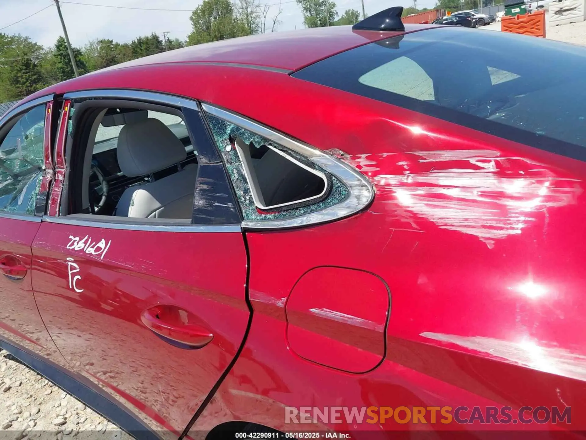 18 fotografías del automóvil dañado KMHL64JA4SA451614 HYUNDAI SONATA 2025