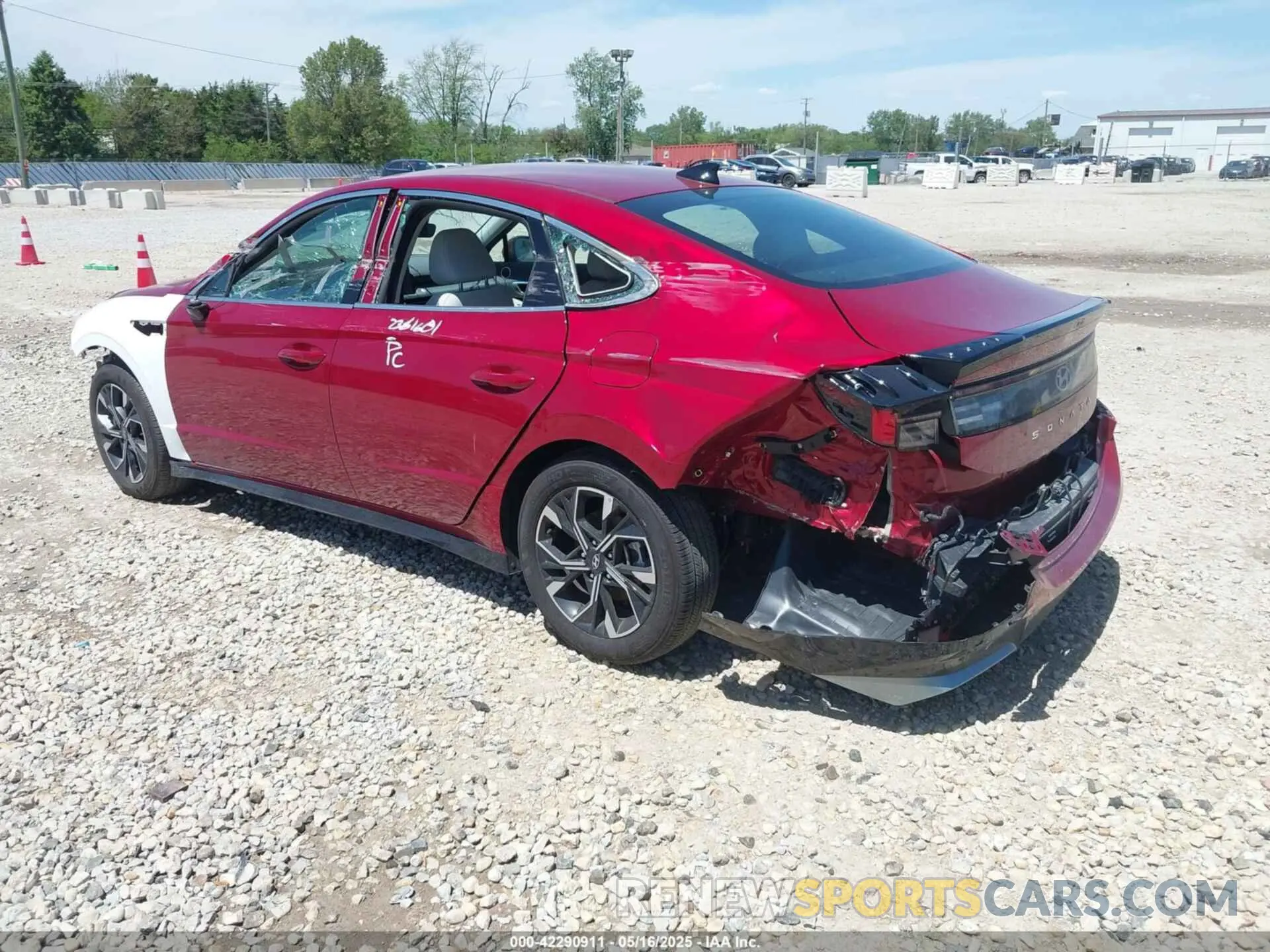 3 fotografías del automóvil dañado KMHL64JA4SA451614 HYUNDAI SONATA 2025