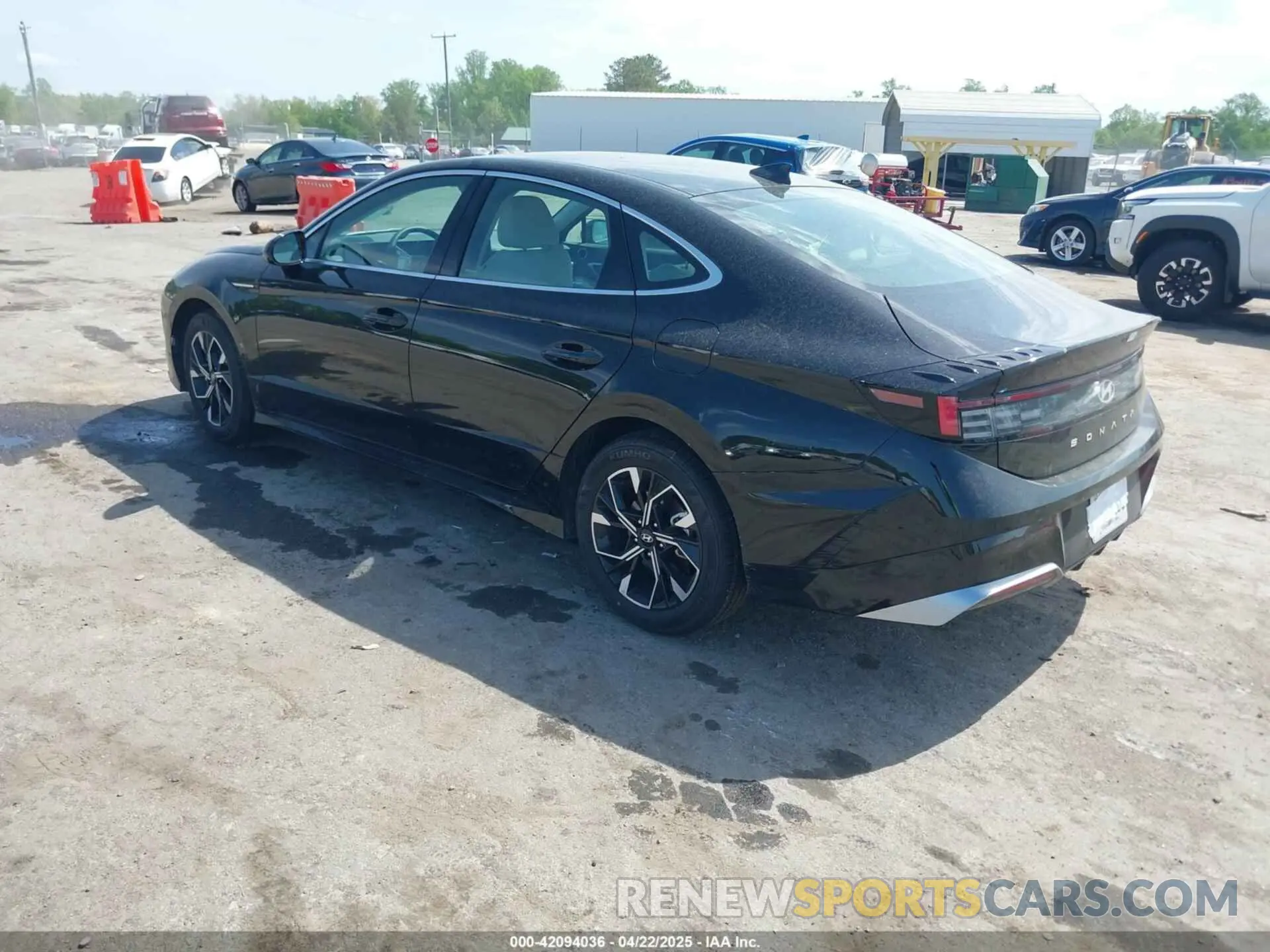 3 fotografías del automóvil dañado KMHL64JA5SA469670 HYUNDAI SONATA 2025