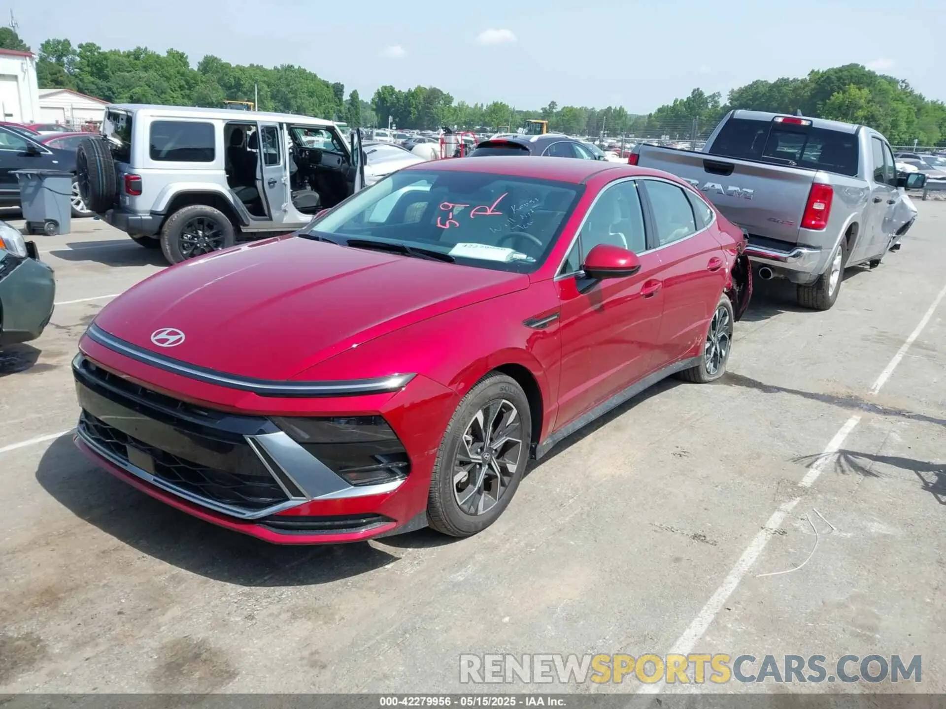 2 fotografías del automóvil dañado KMHL64JA6SA451663 HYUNDAI SONATA 2025