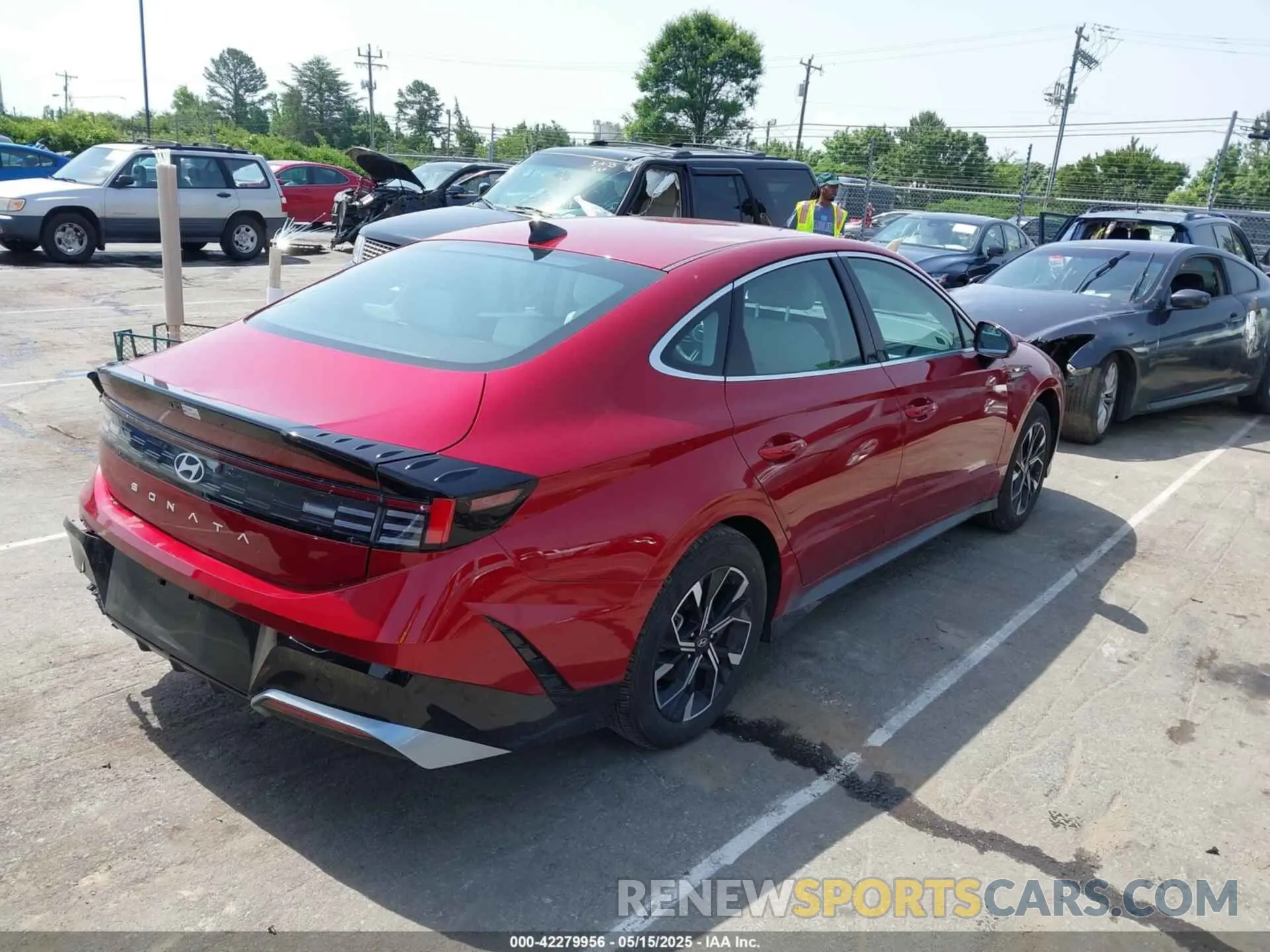4 fotografías del automóvil dañado KMHL64JA6SA451663 HYUNDAI SONATA 2025