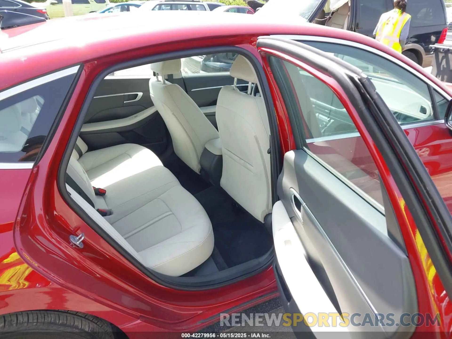 8 fotografías del automóvil dañado KMHL64JA6SA451663 HYUNDAI SONATA 2025