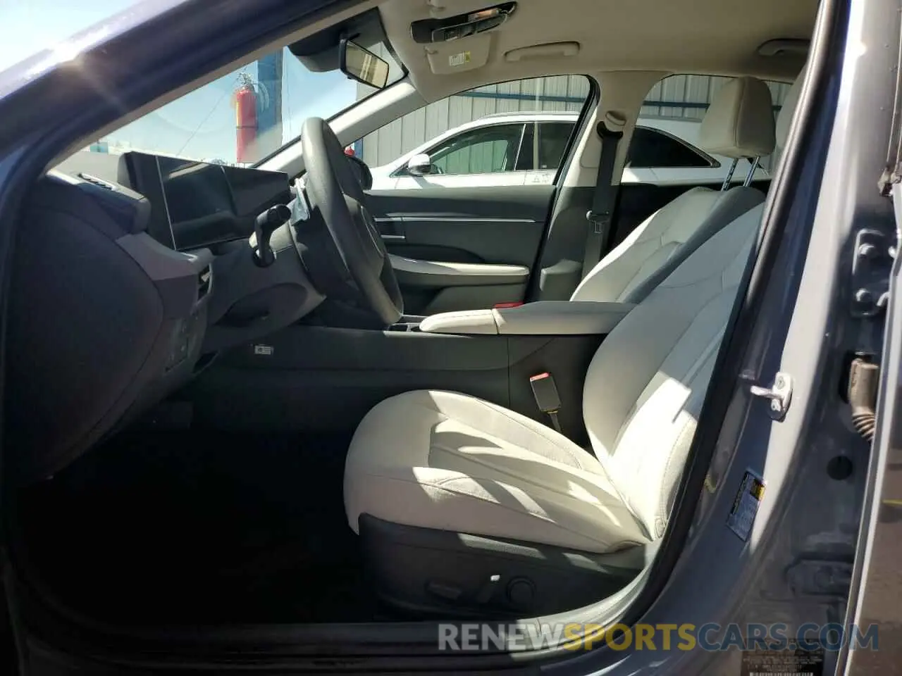 7 fotografías del automóvil dañado KMHL64JA7SA453714 HYUNDAI SONATA 2025