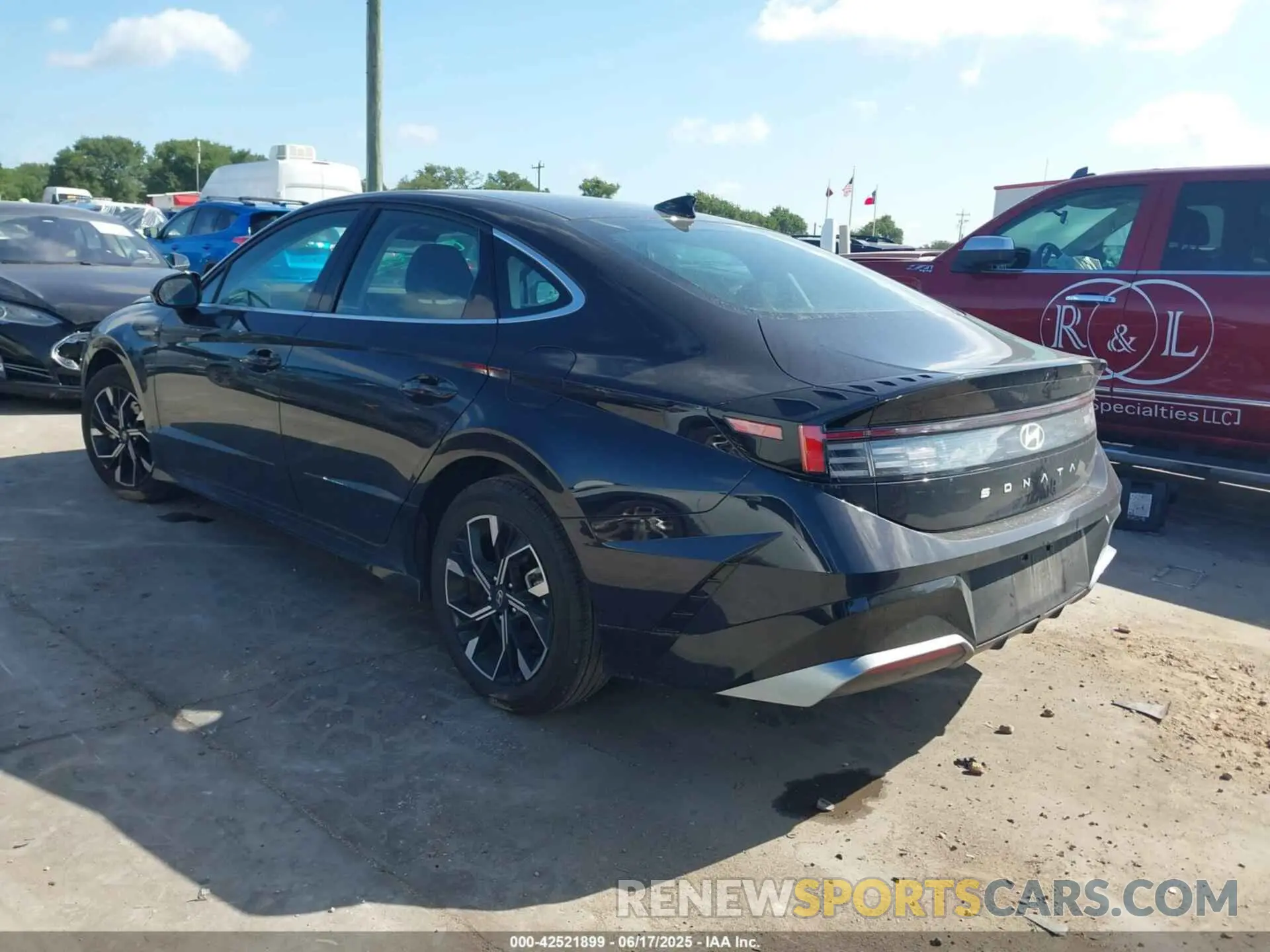3 fotografías del automóvil dañado KMHL64JA8SA438543 HYUNDAI SONATA 2025