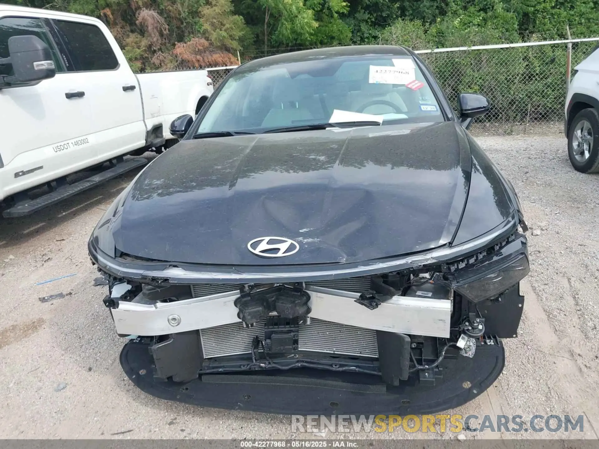 12 fotografías del automóvil dañado KMHL64JA8SA460753 HYUNDAI SONATA 2025