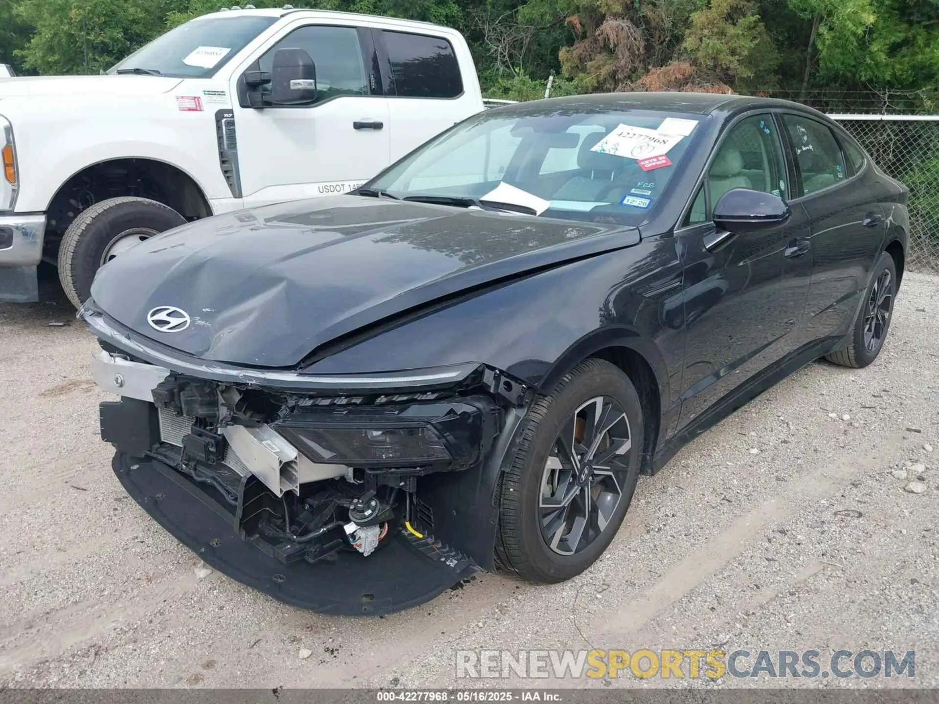 2 fotografías del automóvil dañado KMHL64JA8SA460753 HYUNDAI SONATA 2025