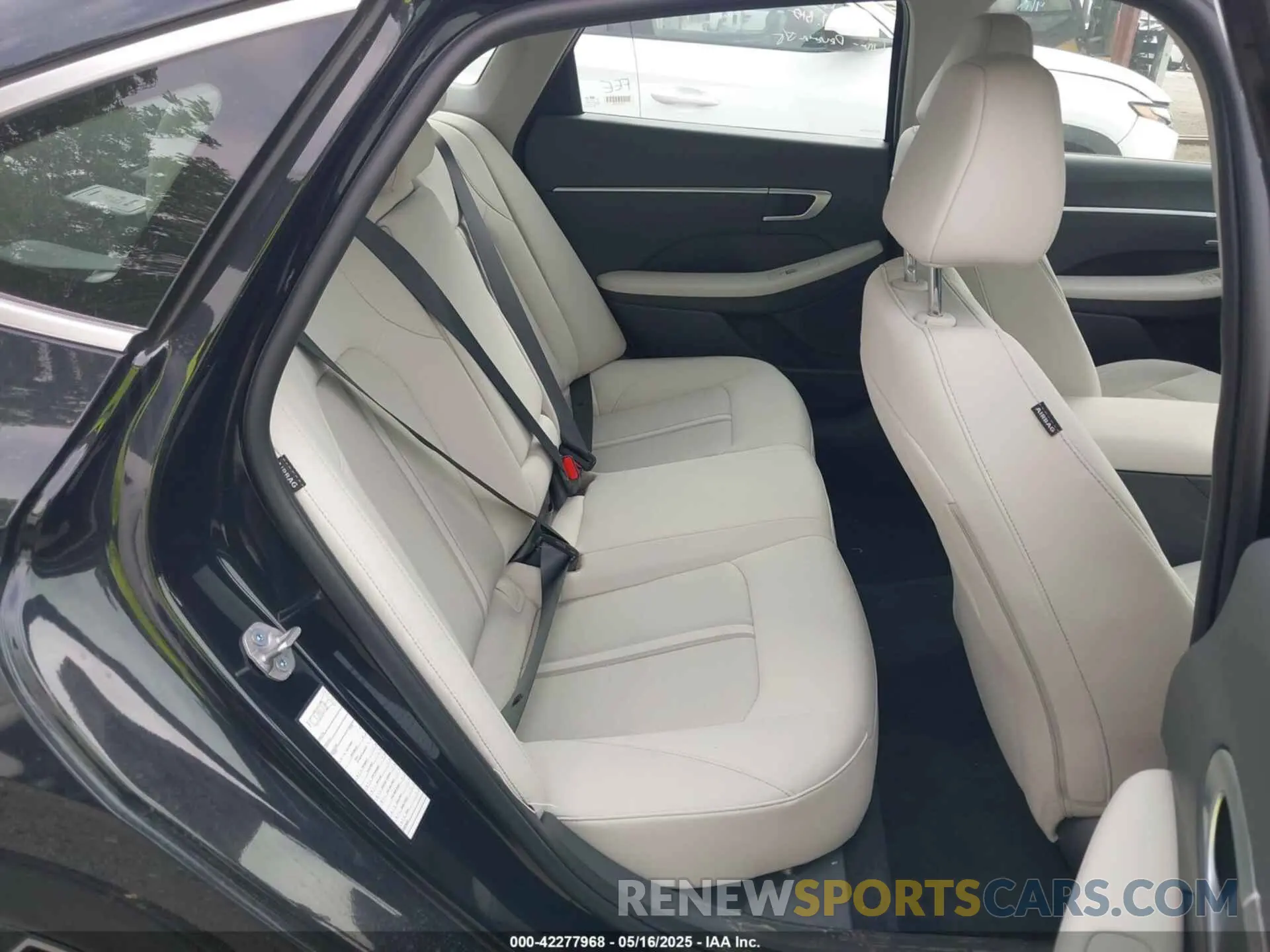 8 fotografías del automóvil dañado KMHL64JA8SA460753 HYUNDAI SONATA 2025