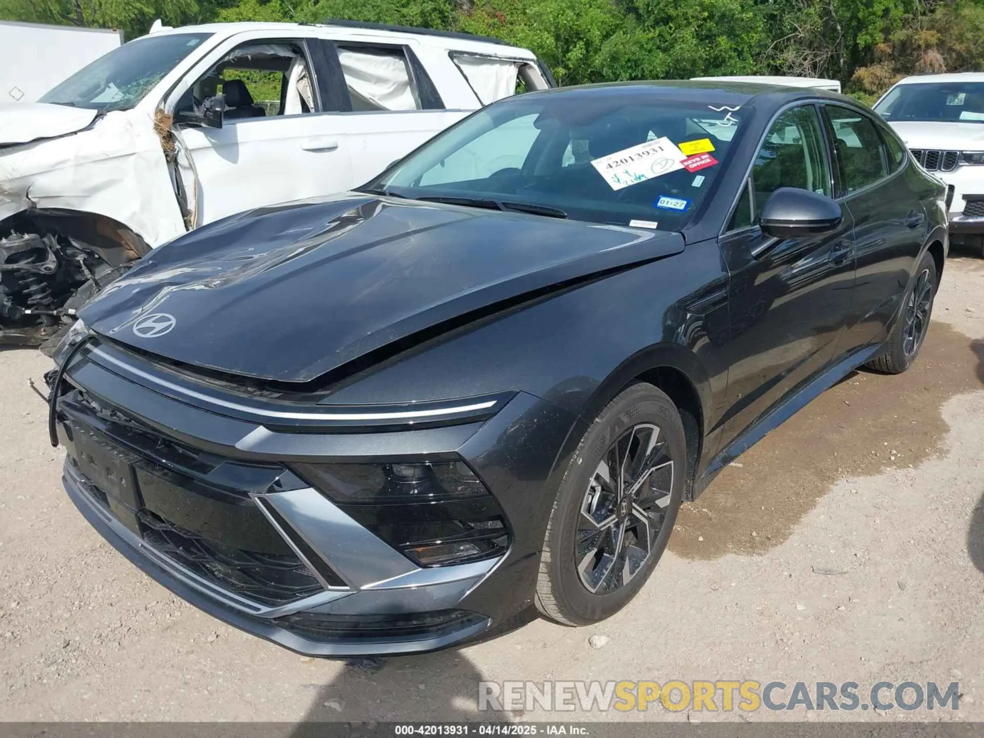 2 fotografías del automóvil dañado KMHL64JA8SA471610 HYUNDAI SONATA 2025