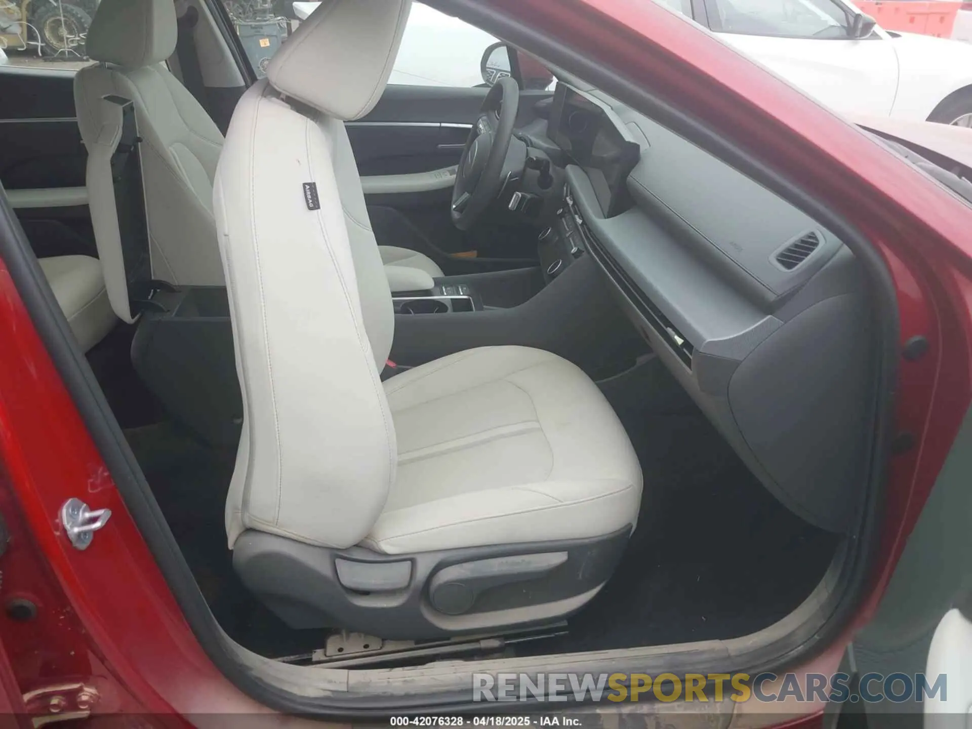5 fotografías del automóvil dañado KMHL64JAXSA451715 HYUNDAI SONATA 2025