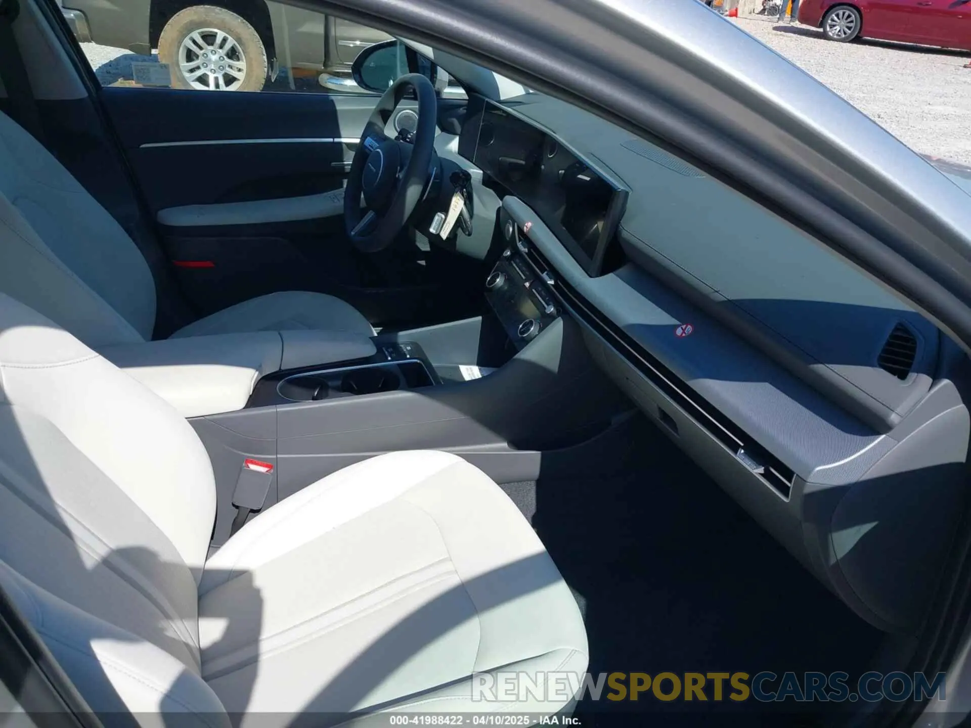 5 fotografías del automóvil dañado KMHL64JAXSA474766 HYUNDAI SONATA 2025
