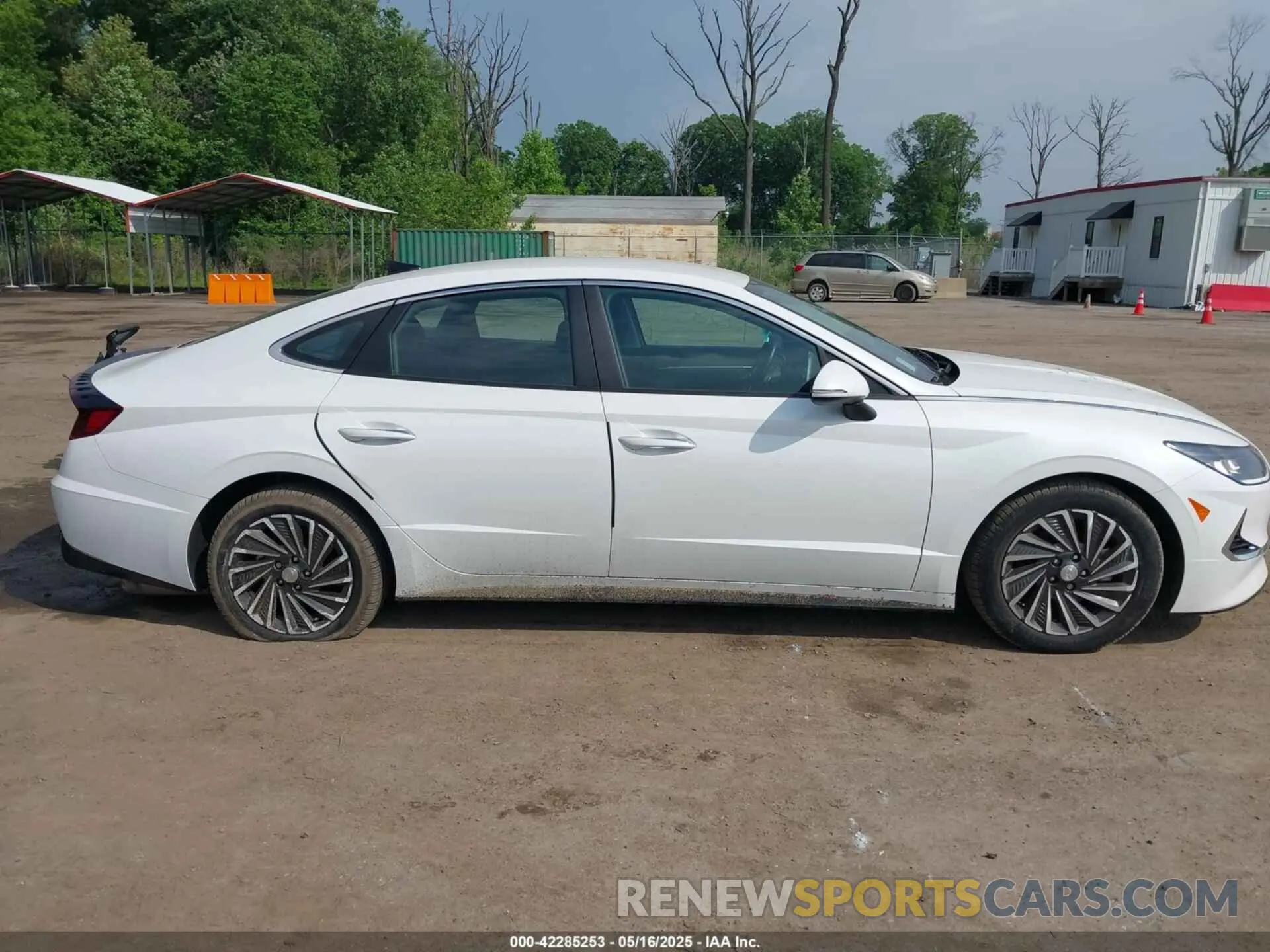 13 fotografías del automóvil dañado KMHL34JJ5NA047444 HYUNDAI SONATA HYBRID 2022