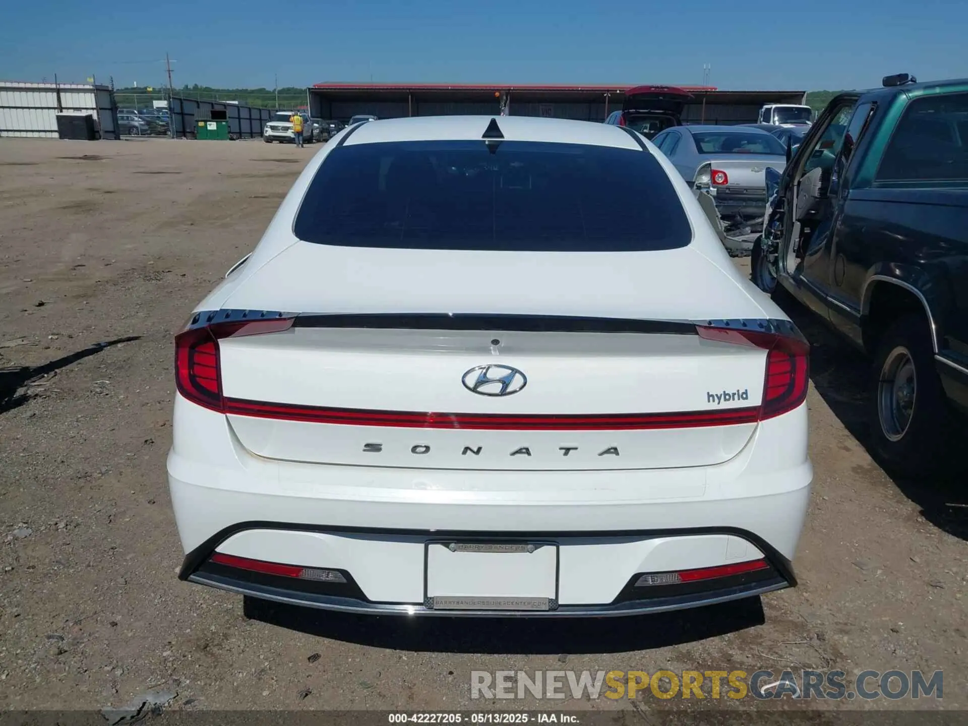 16 fotografías del automóvil dañado KMHL34JJ0PA064039 HYUNDAI SONATA HYBRID 2023
