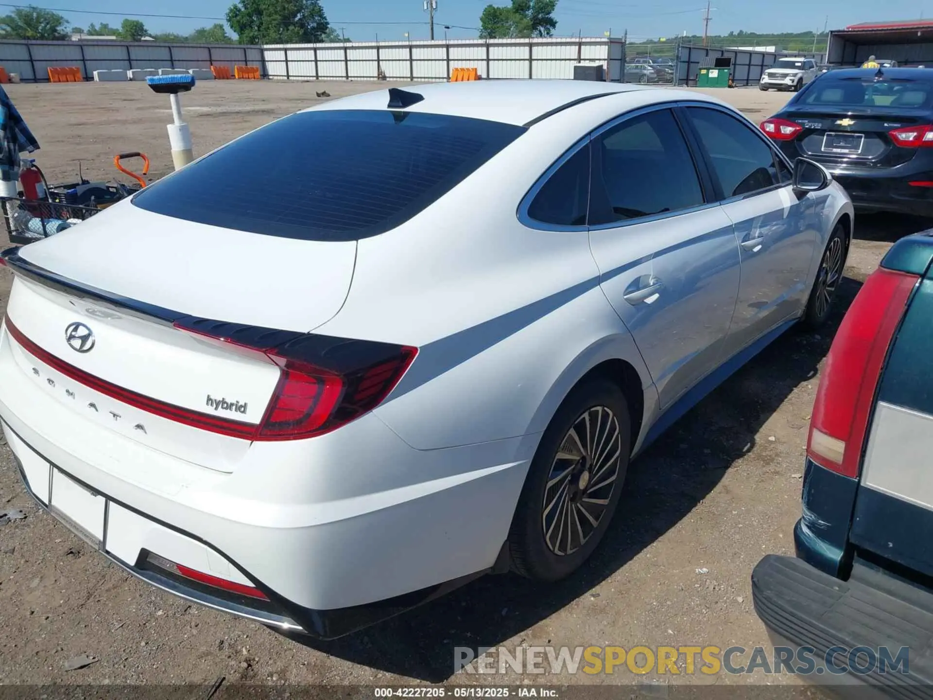 4 fotografías del automóvil dañado KMHL34JJ0PA064039 HYUNDAI SONATA HYBRID 2023
