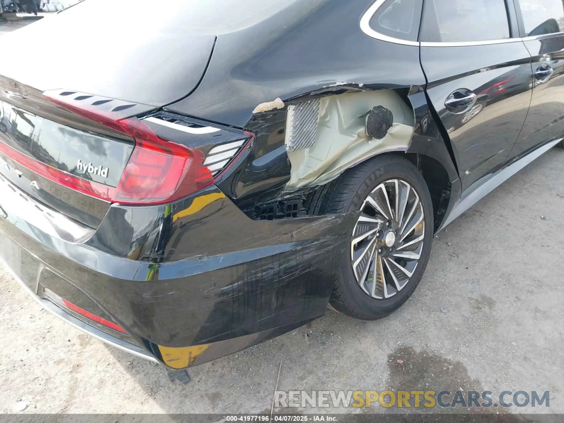 17 fotografías del automóvil dañado KMHL34JJ7PA064149 HYUNDAI SONATA HYBRID 2023